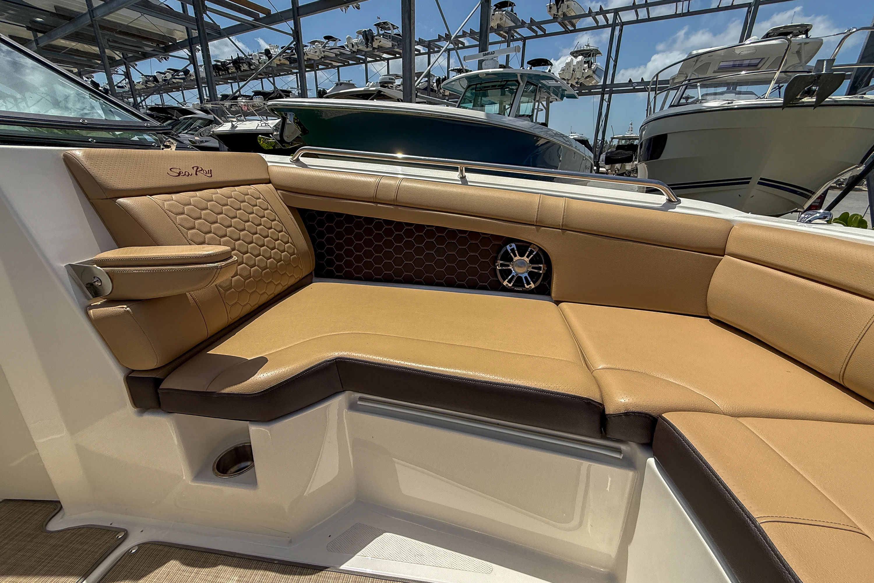 2019 Sea Ray 270 SDX-OB Image Thumbnail #17