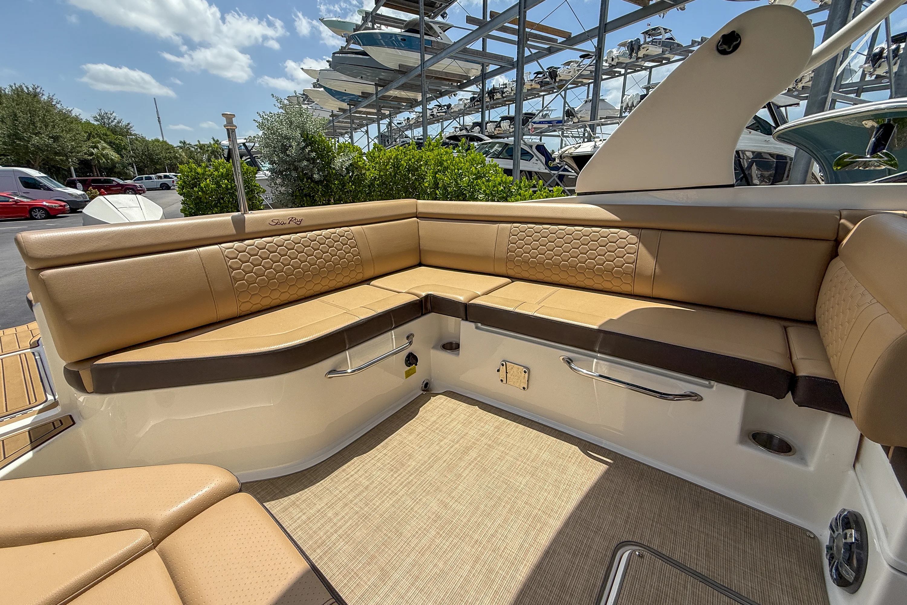 2019 Sea Ray 270 SDX-OB Image Thumbnail #8