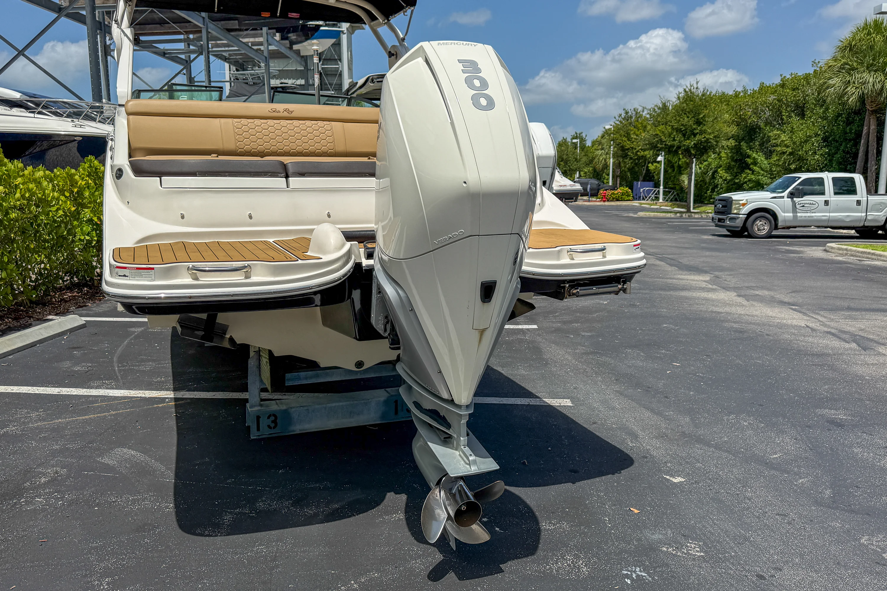 2019 Sea Ray 270 SDX-OB Image Thumbnail #2