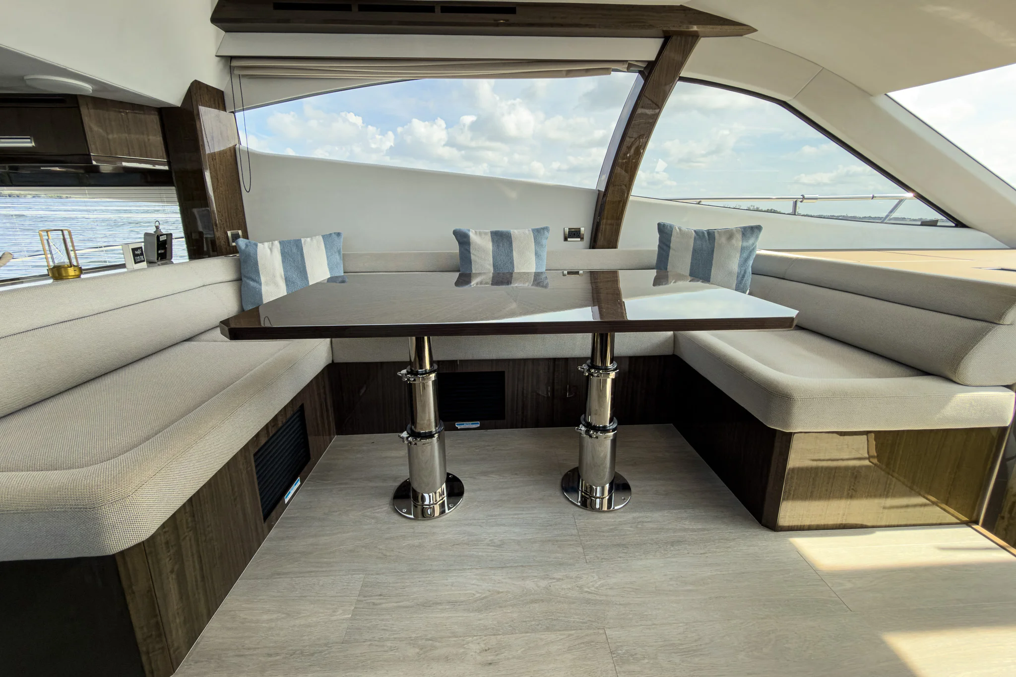 2022 Galeon 550 Fly Image Thumbnail #21