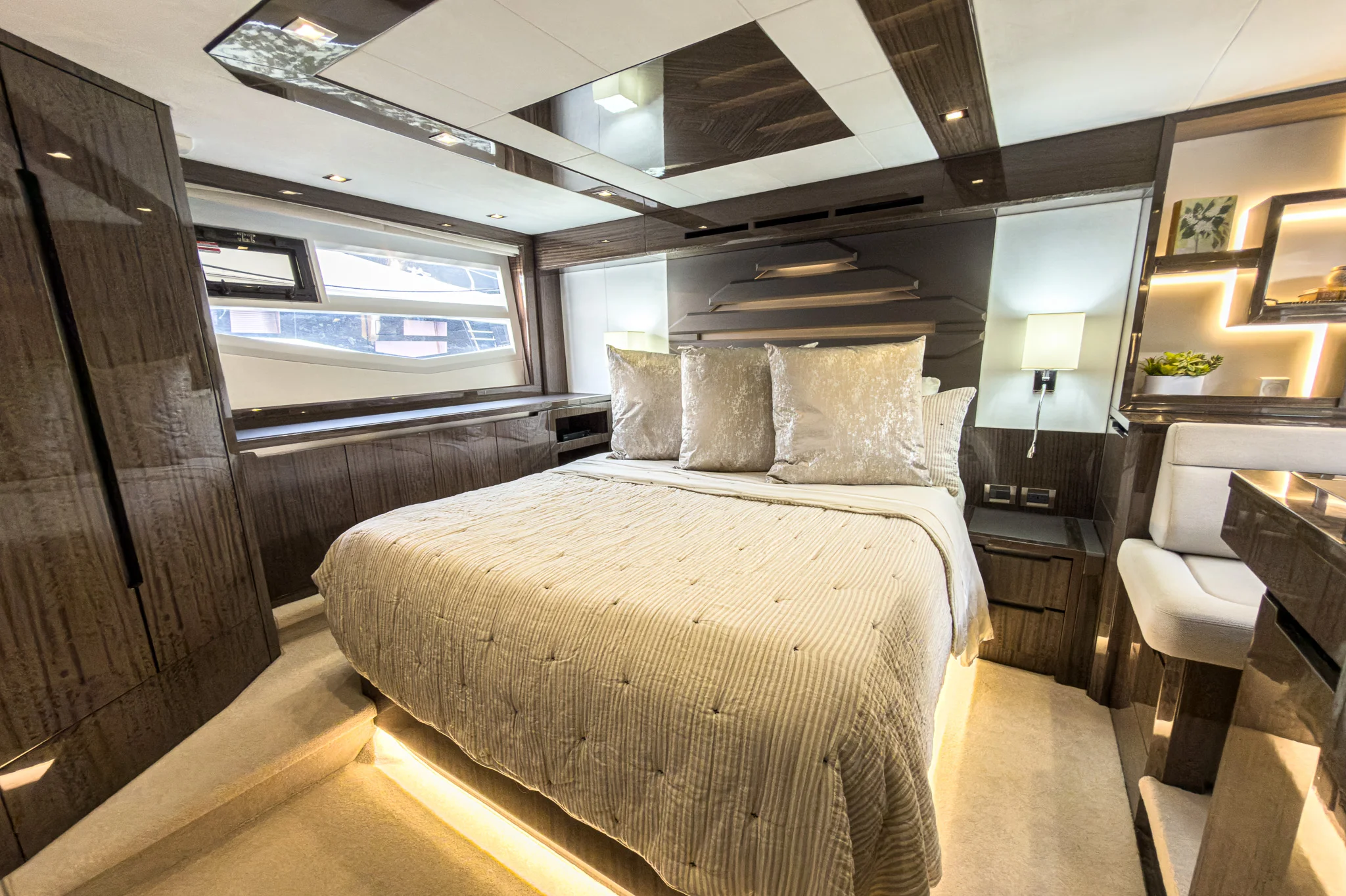 2022 Galeon 550 Fly Image Thumbnail #46