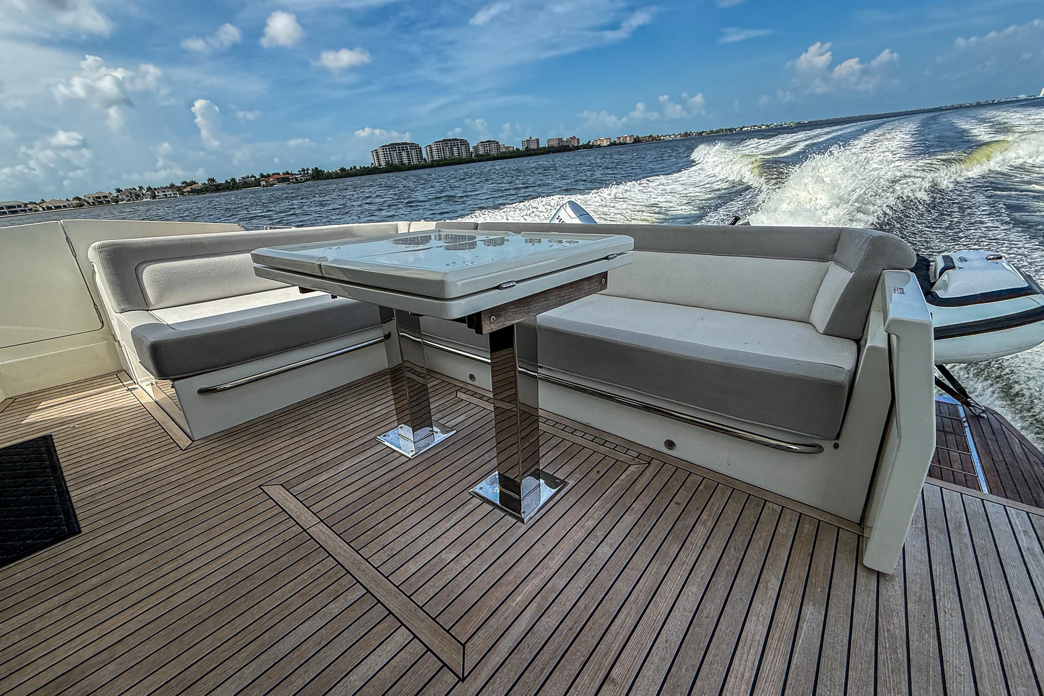 2022 Galeon 550 Fly Image Thumbnail #9