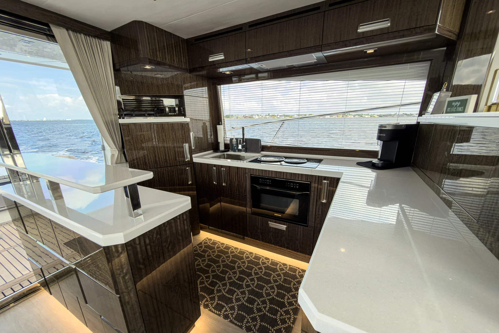 2022 Galeon 550 Fly Image Thumbnail #15