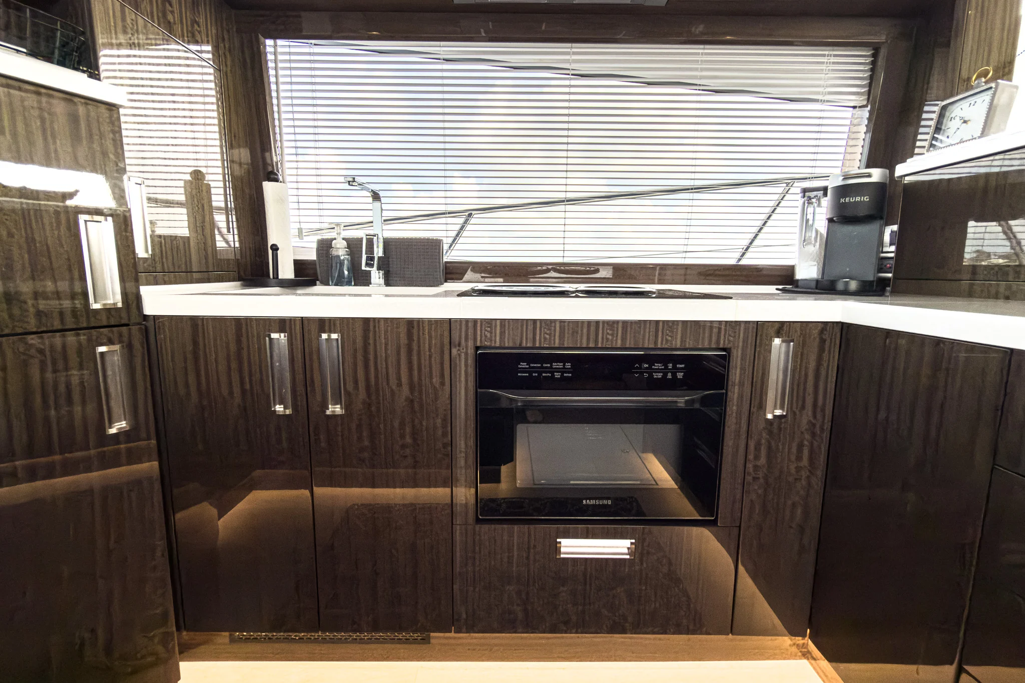 2022 Galeon 550 Fly Image Thumbnail #17