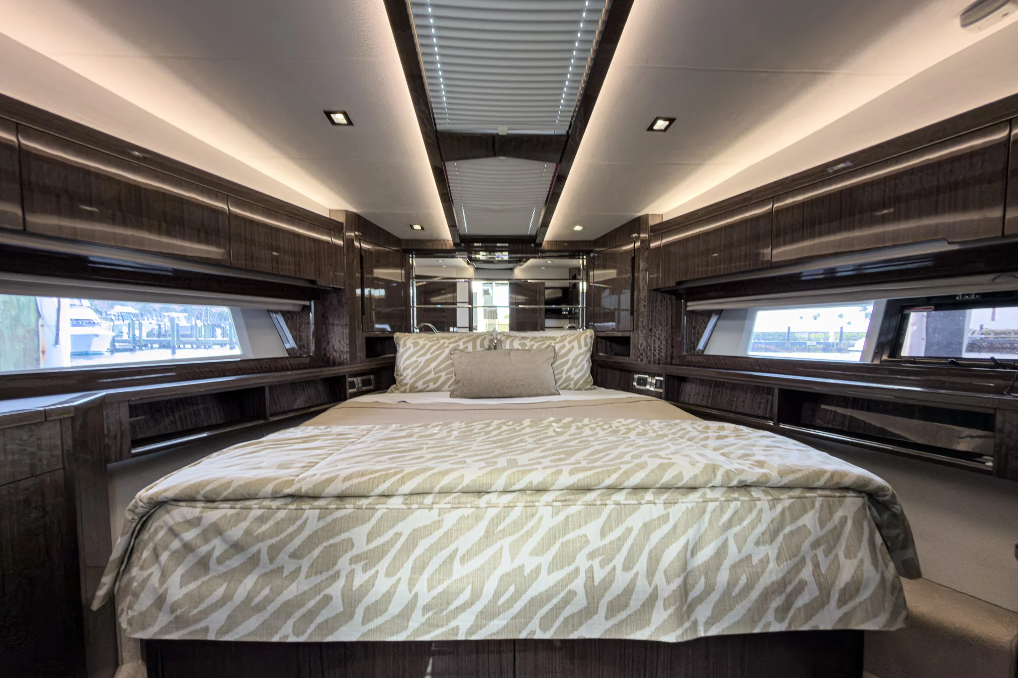 2022 Galeon 550 Fly Image Thumbnail #31