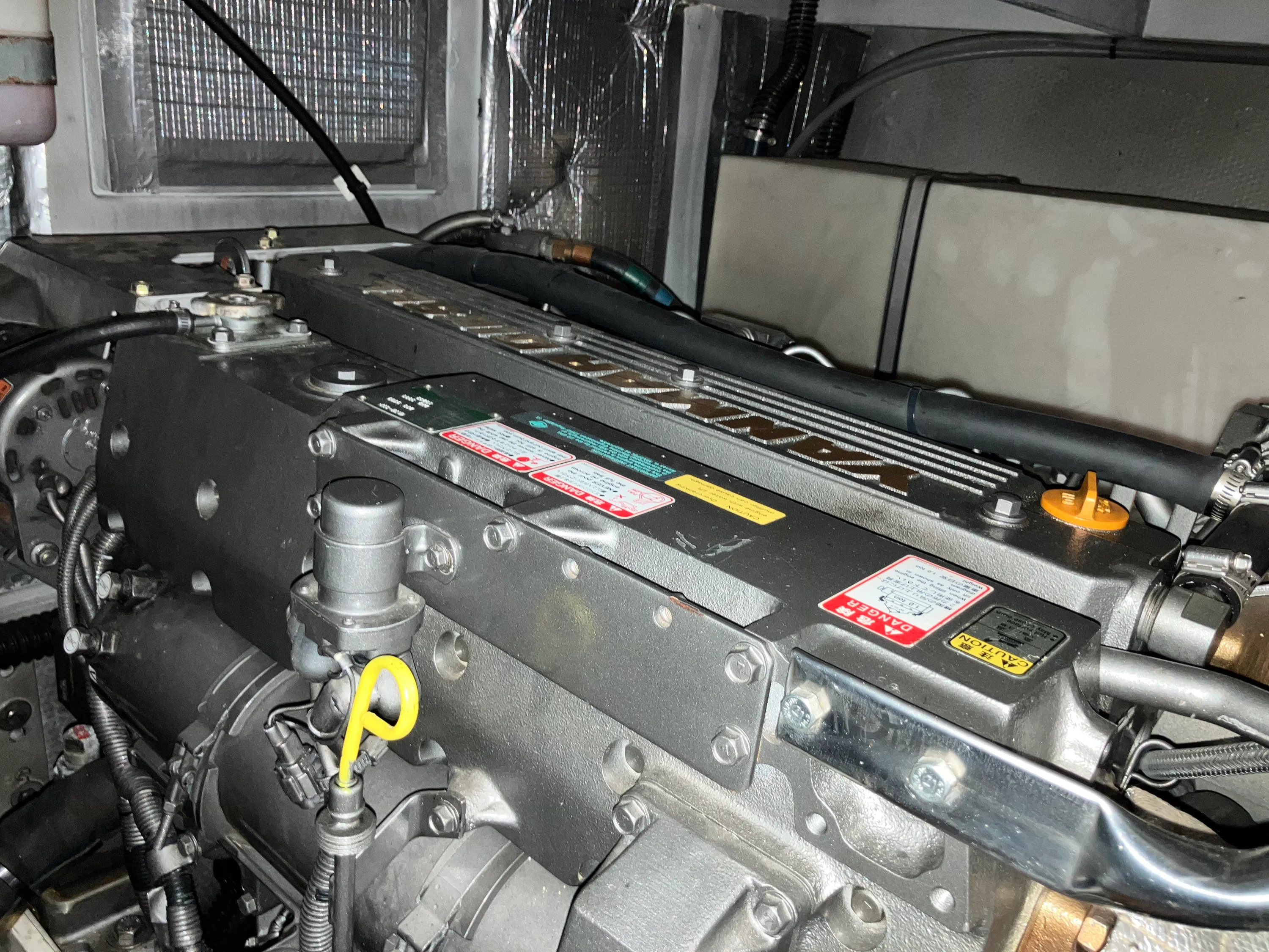 2004 Silverton 38 CONVERTIBLE Image Thumbnail #19