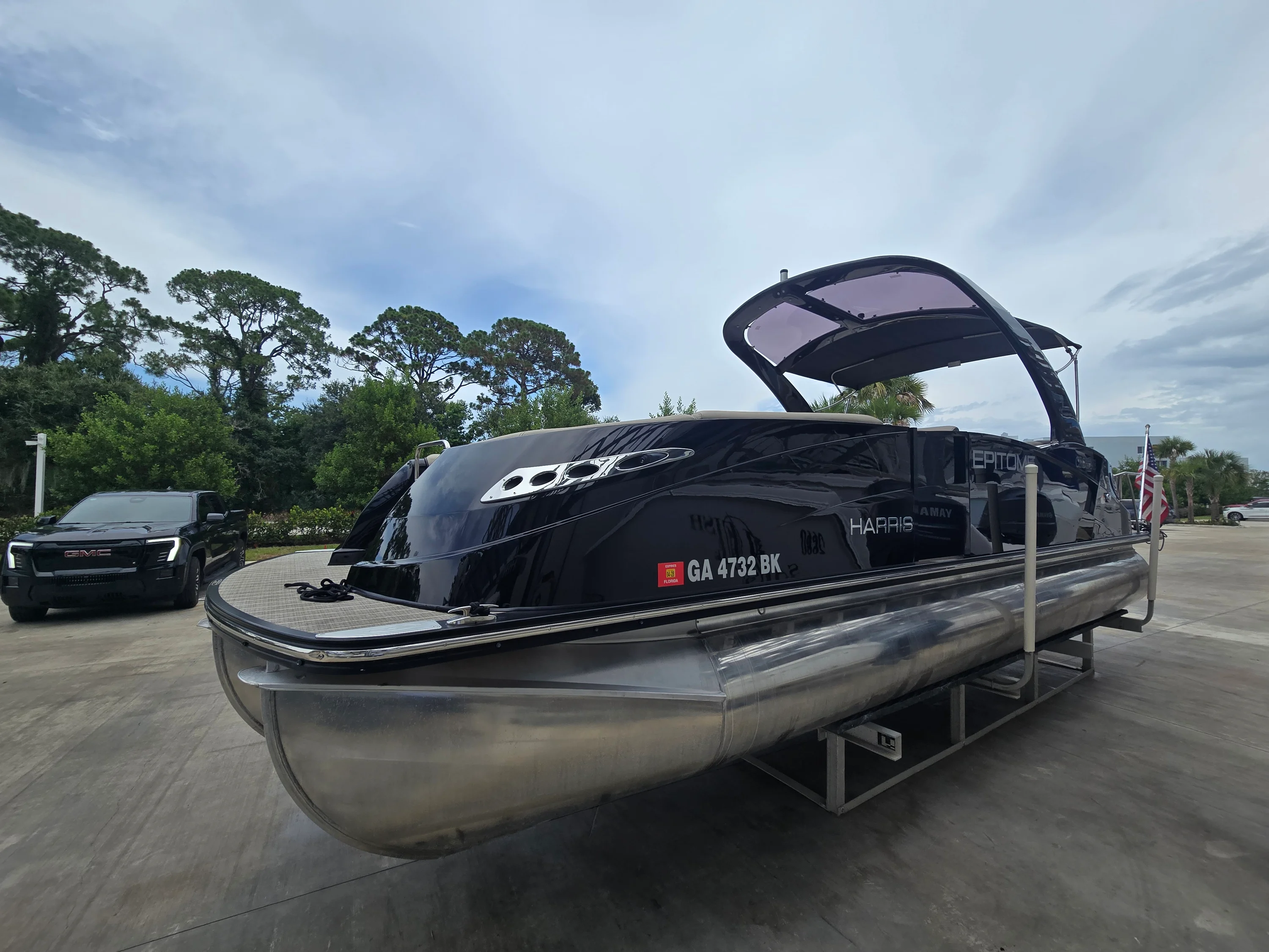 2021 Harris 250 CROWNE Image Thumbnail #3