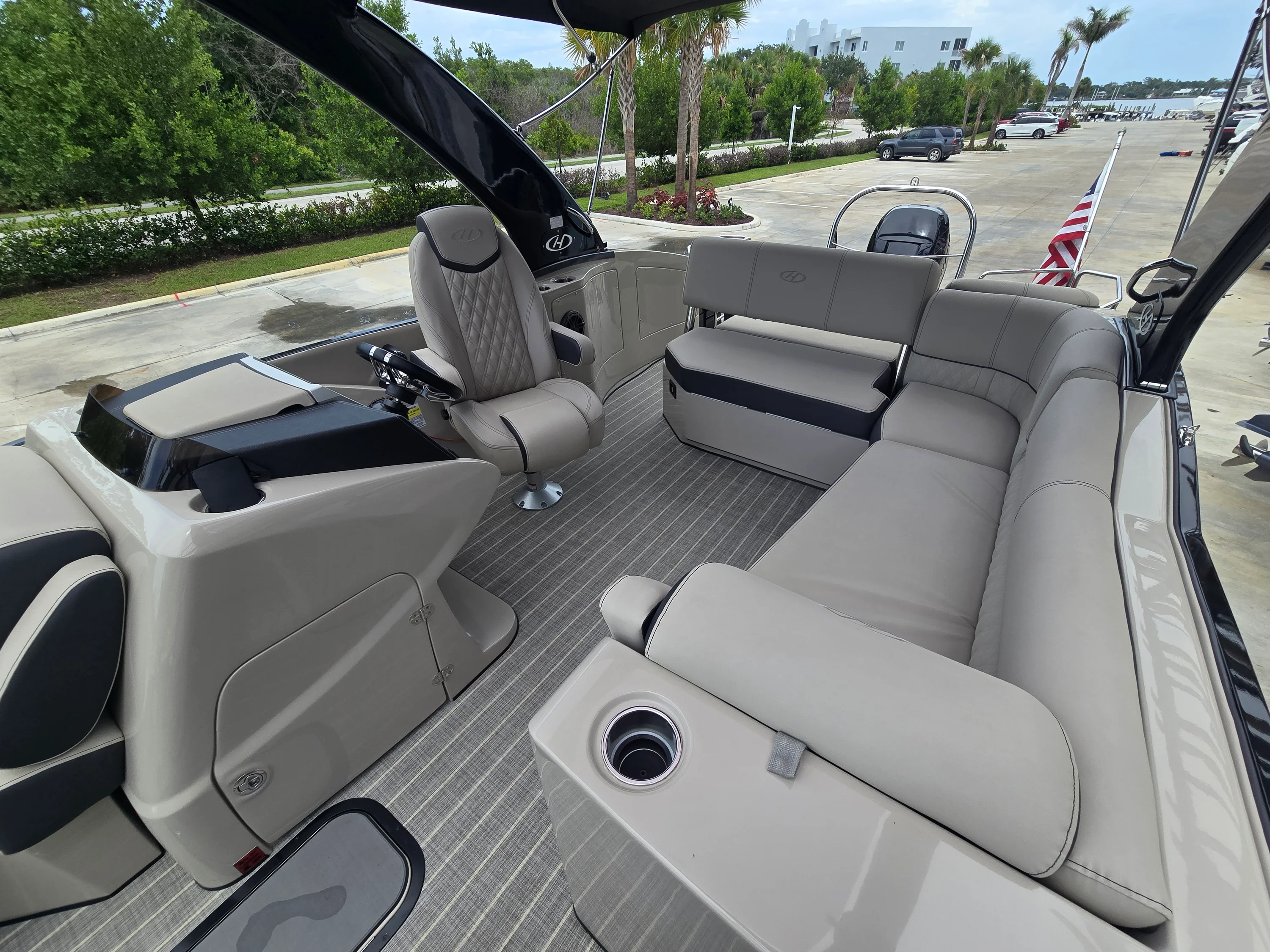 2021 Harris 250 CROWNE Image Thumbnail #12