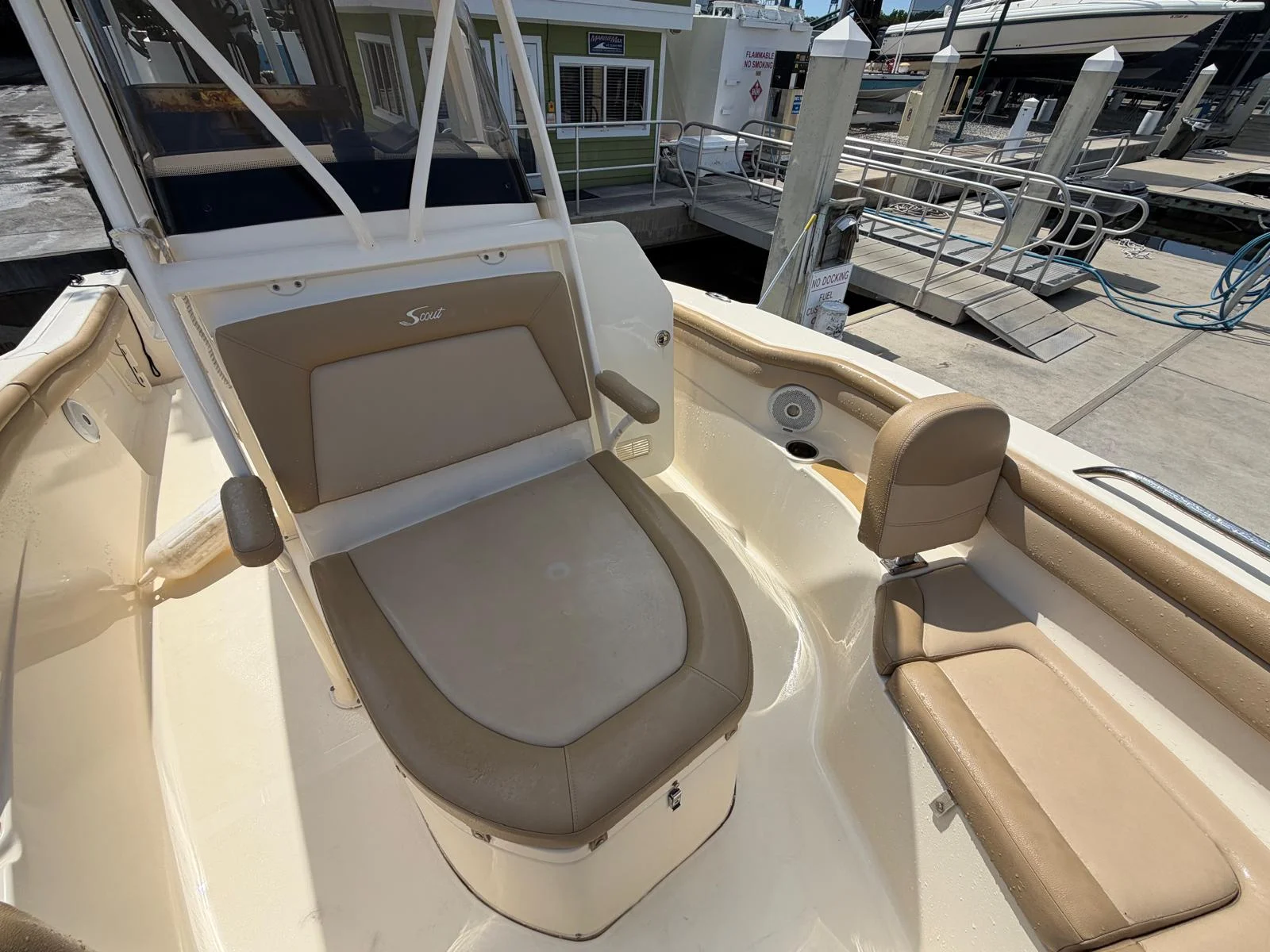 2019 Scout 215 XSF Image Thumbnail #14