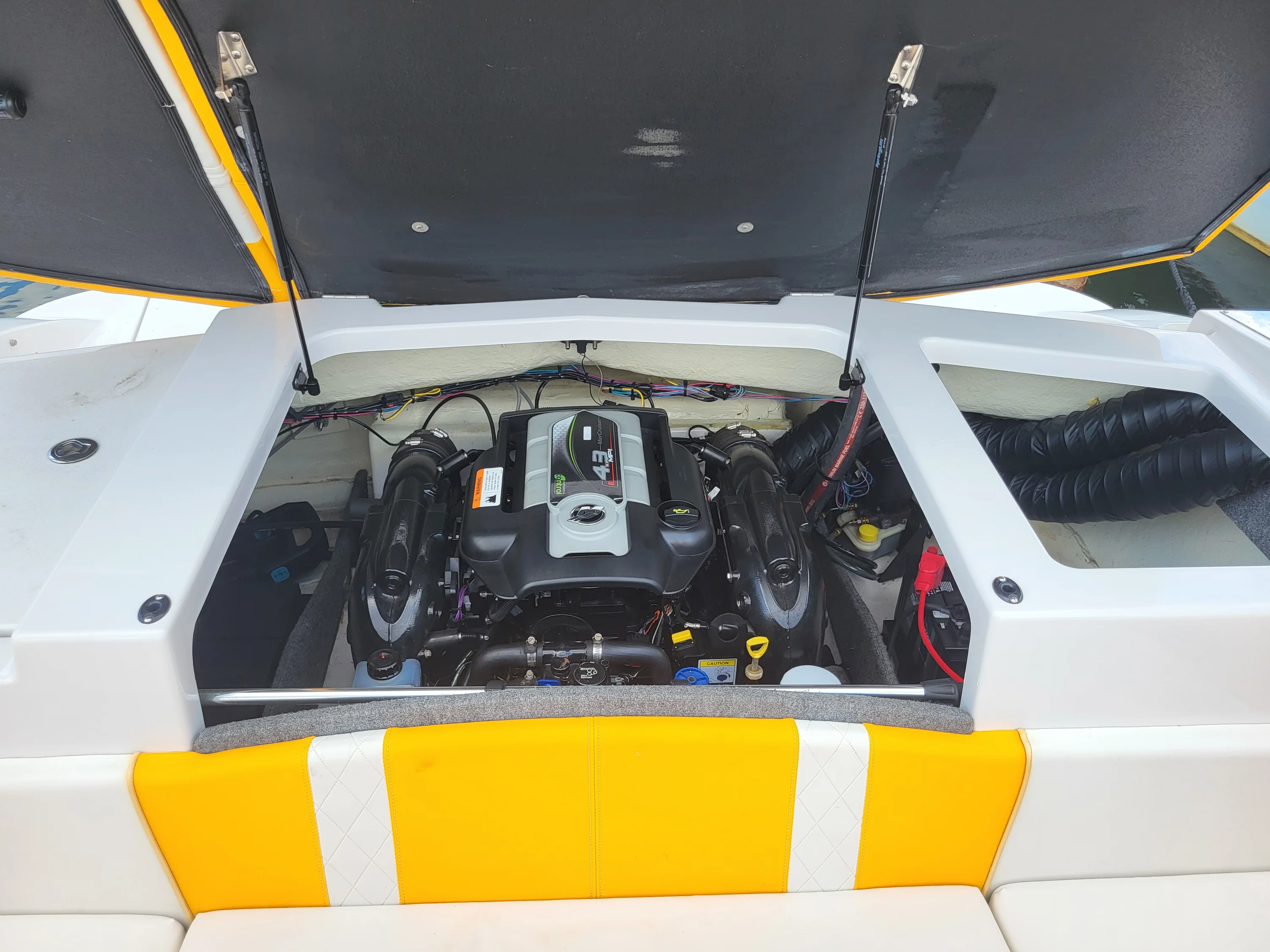 2014 Glastron GT 229 Image Thumbnail #28
