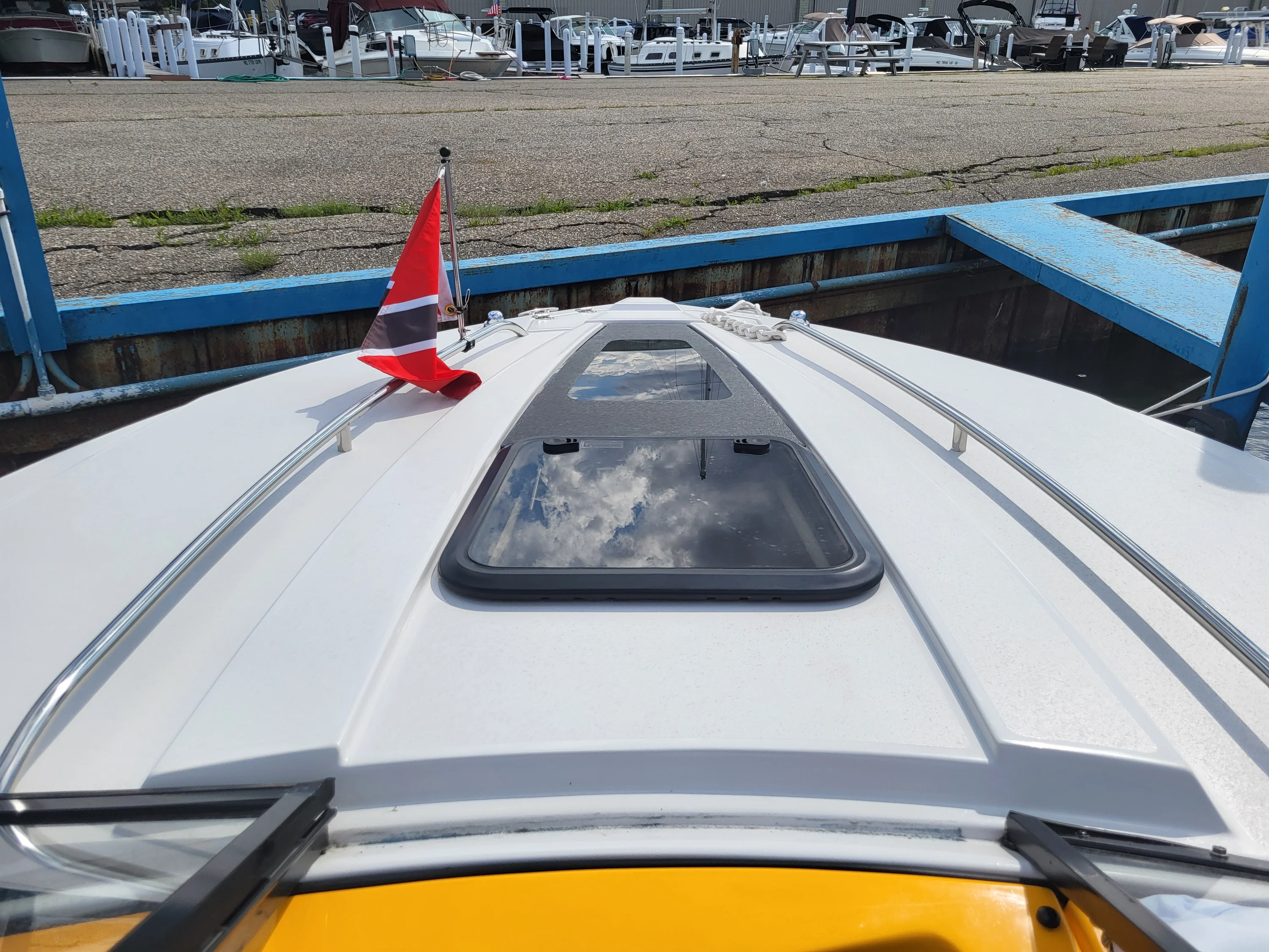 2014 Glastron GT 229 Image Thumbnail #3