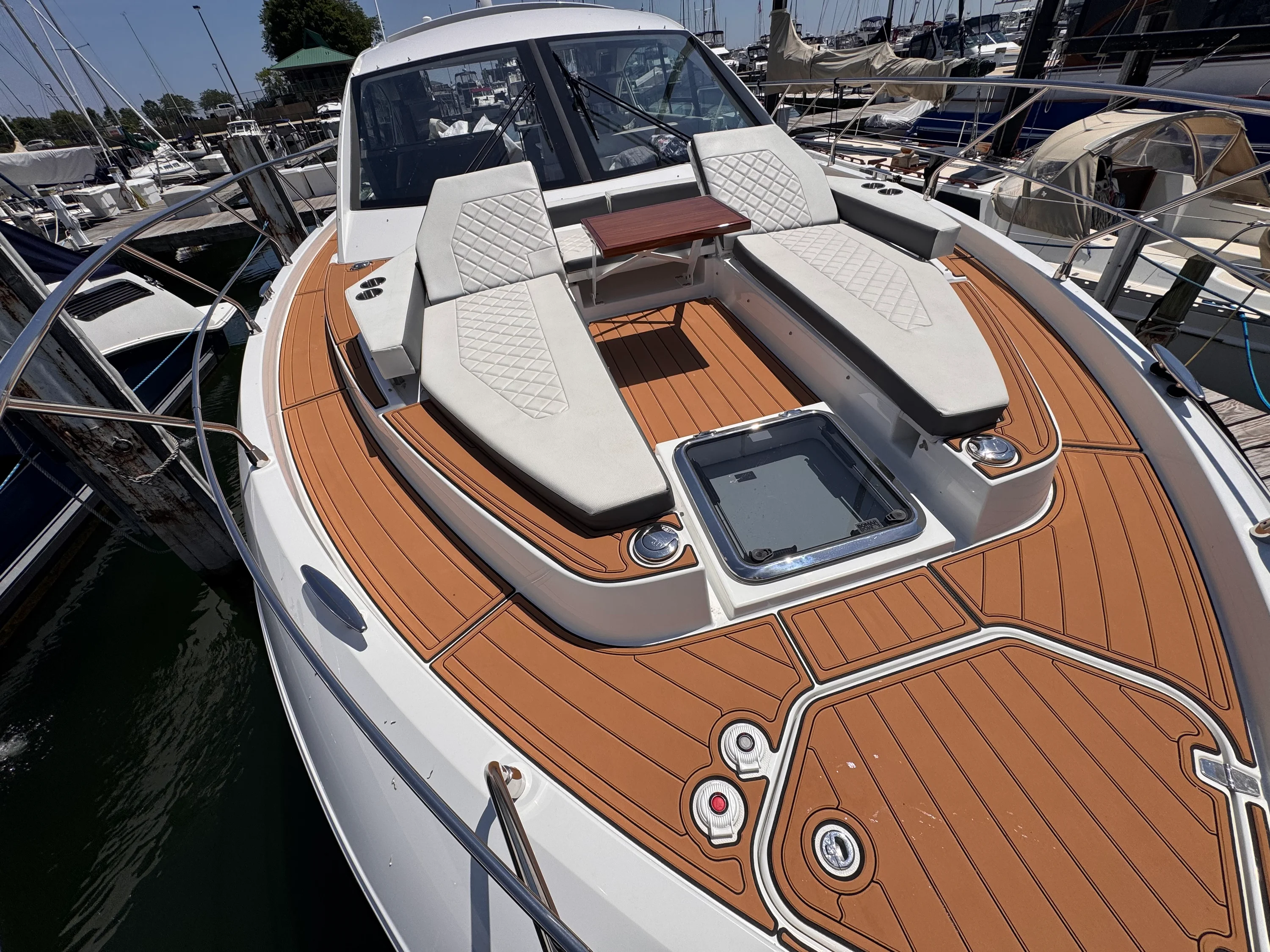 2021 Cruisers Yachts 50 CANTIUS Image Thumbnail #44