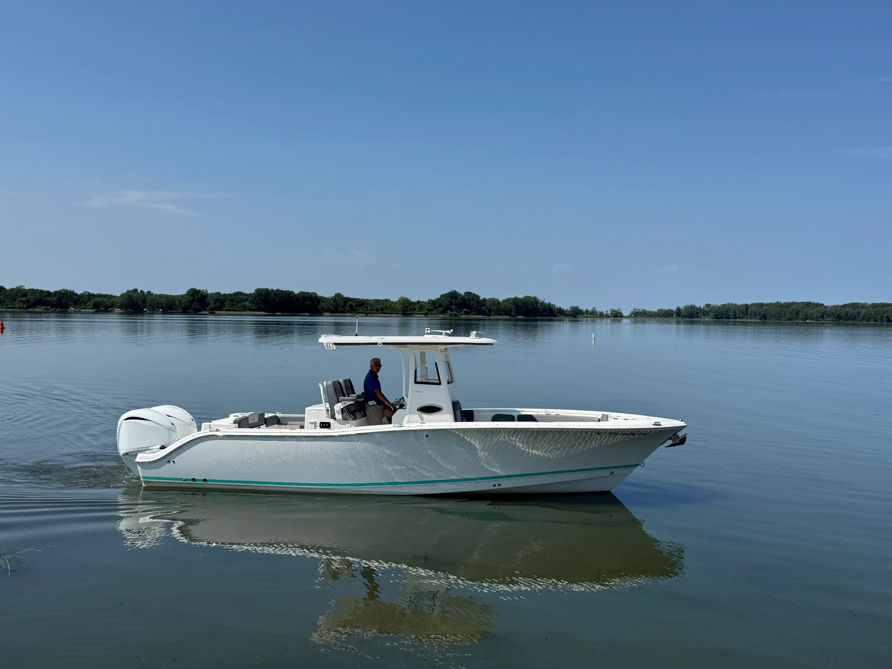 2023 NauticStar 28 XS Offshore Image Thumbnail #3