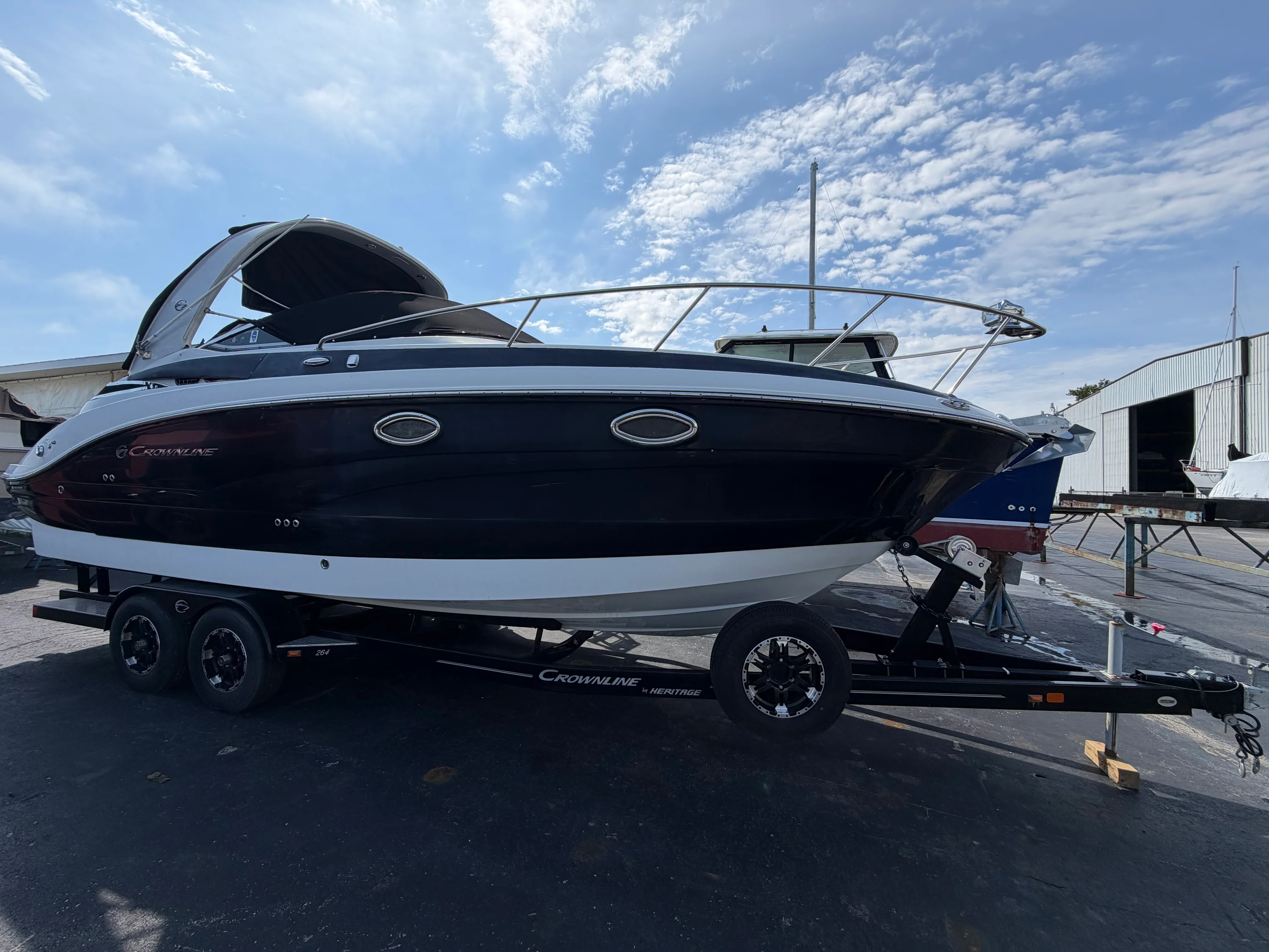 2018 Crownline 264 CR Image Thumbnail #0
