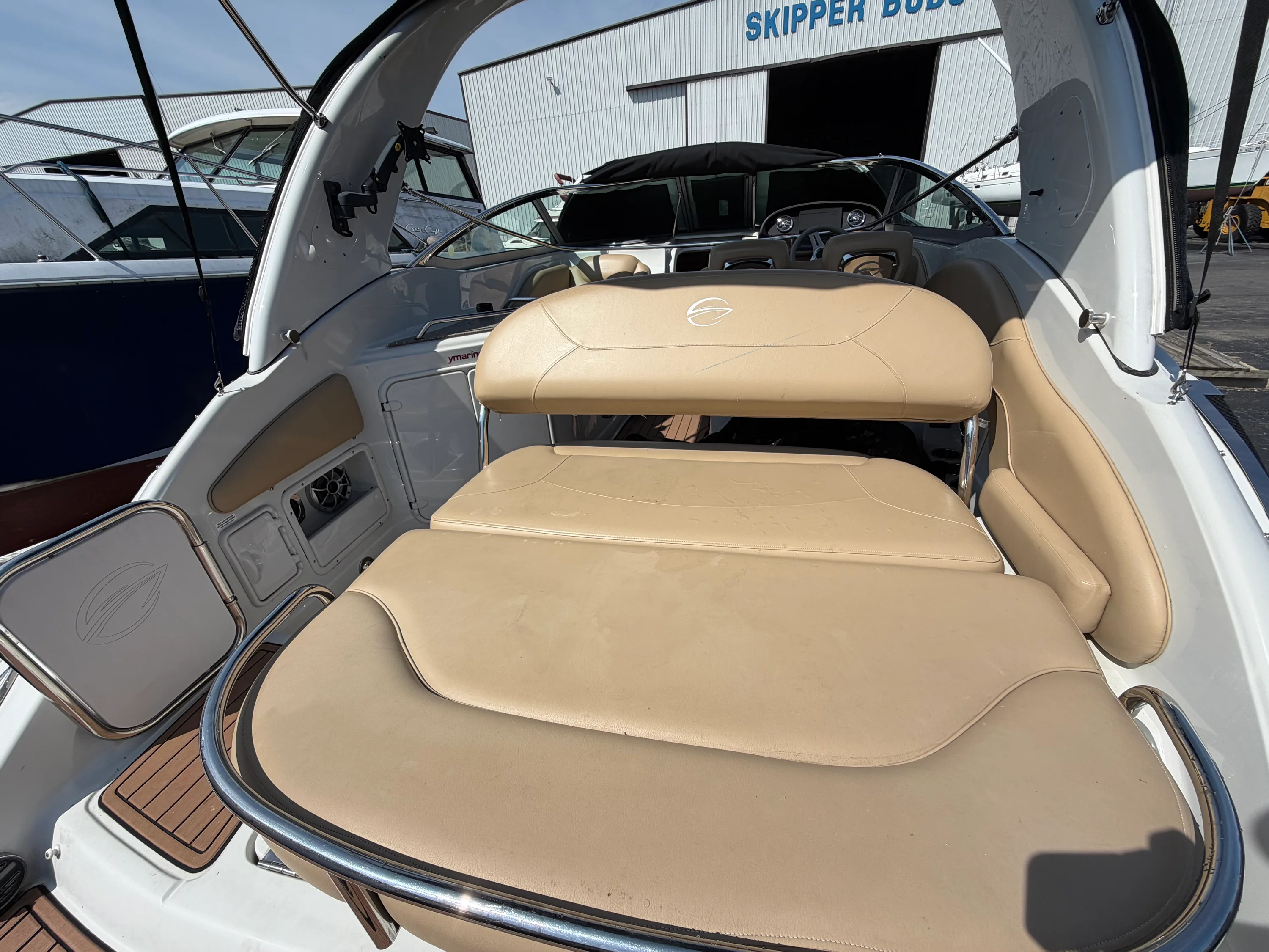 2018 Crownline 264 CR Image Thumbnail #3