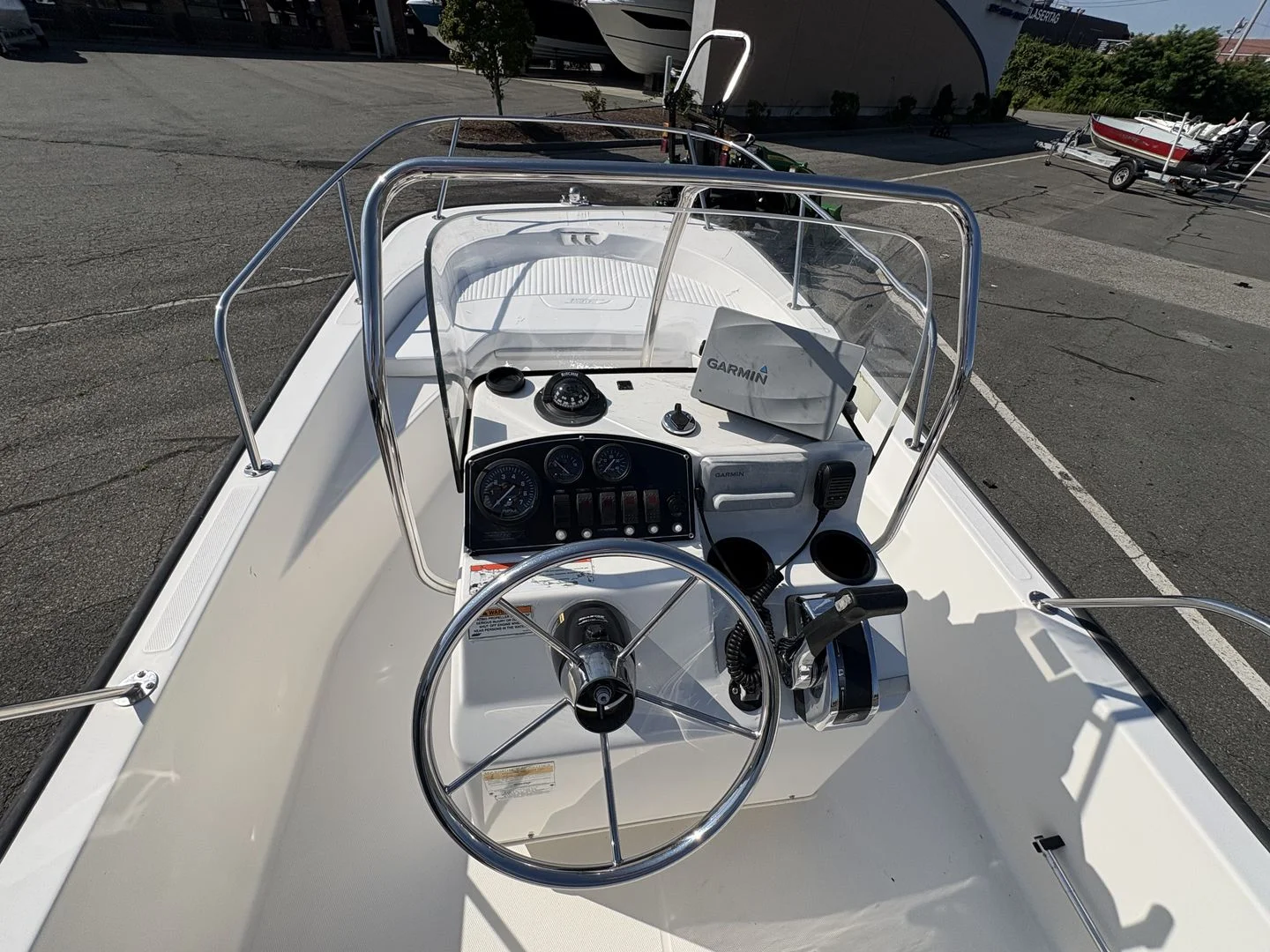 2011 Boston Whaler 170 MONTAUK Image Thumbnail #5