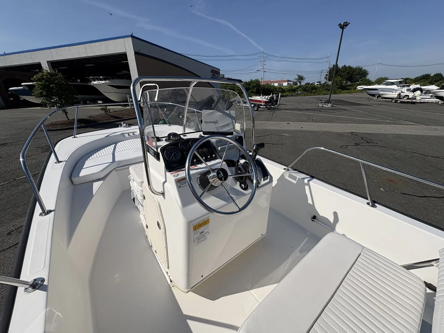 2011 Boston Whaler 170 MONTAUK Image Thumbnail #4