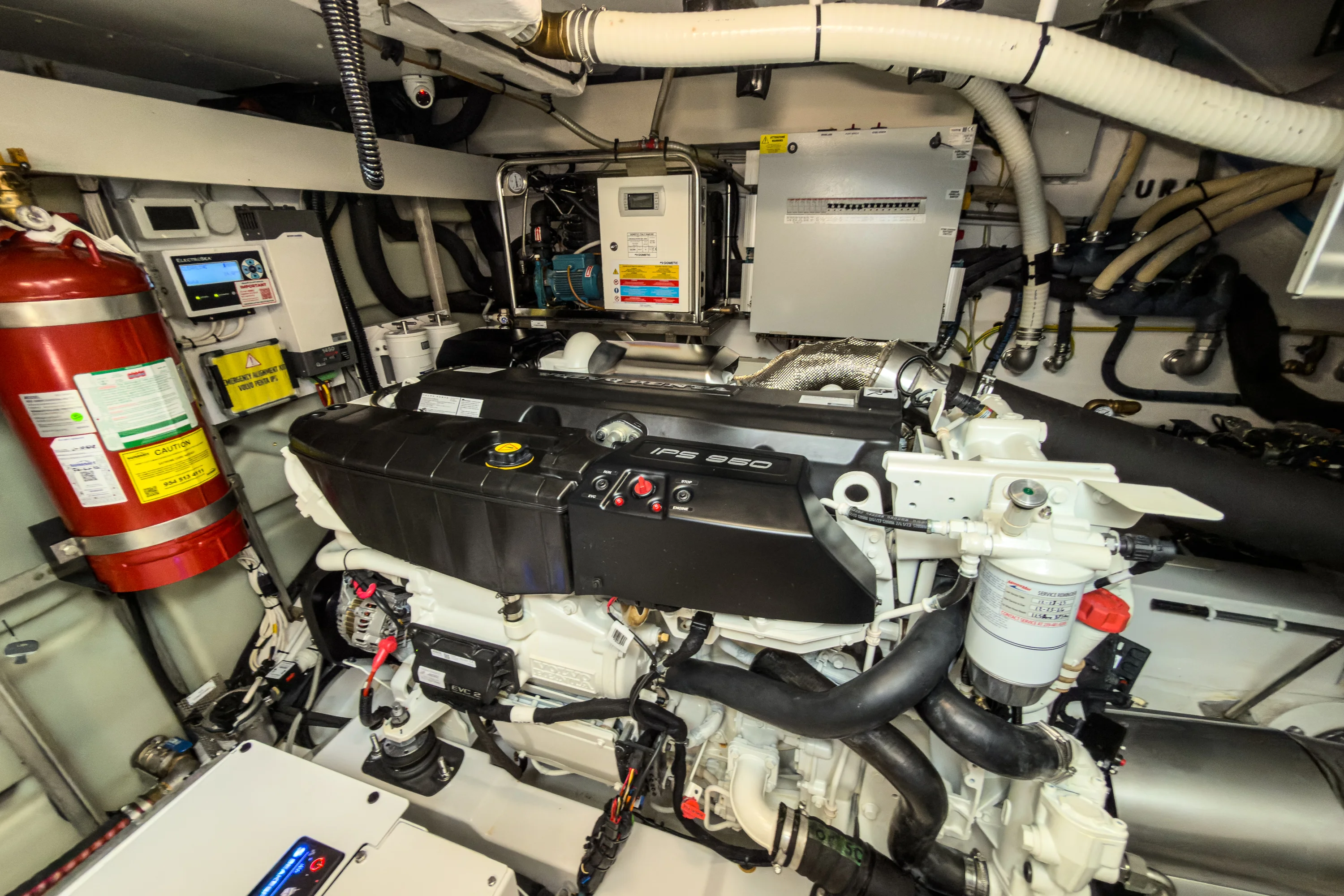 2025 Azimut 53 FLY Image Thumbnail #69