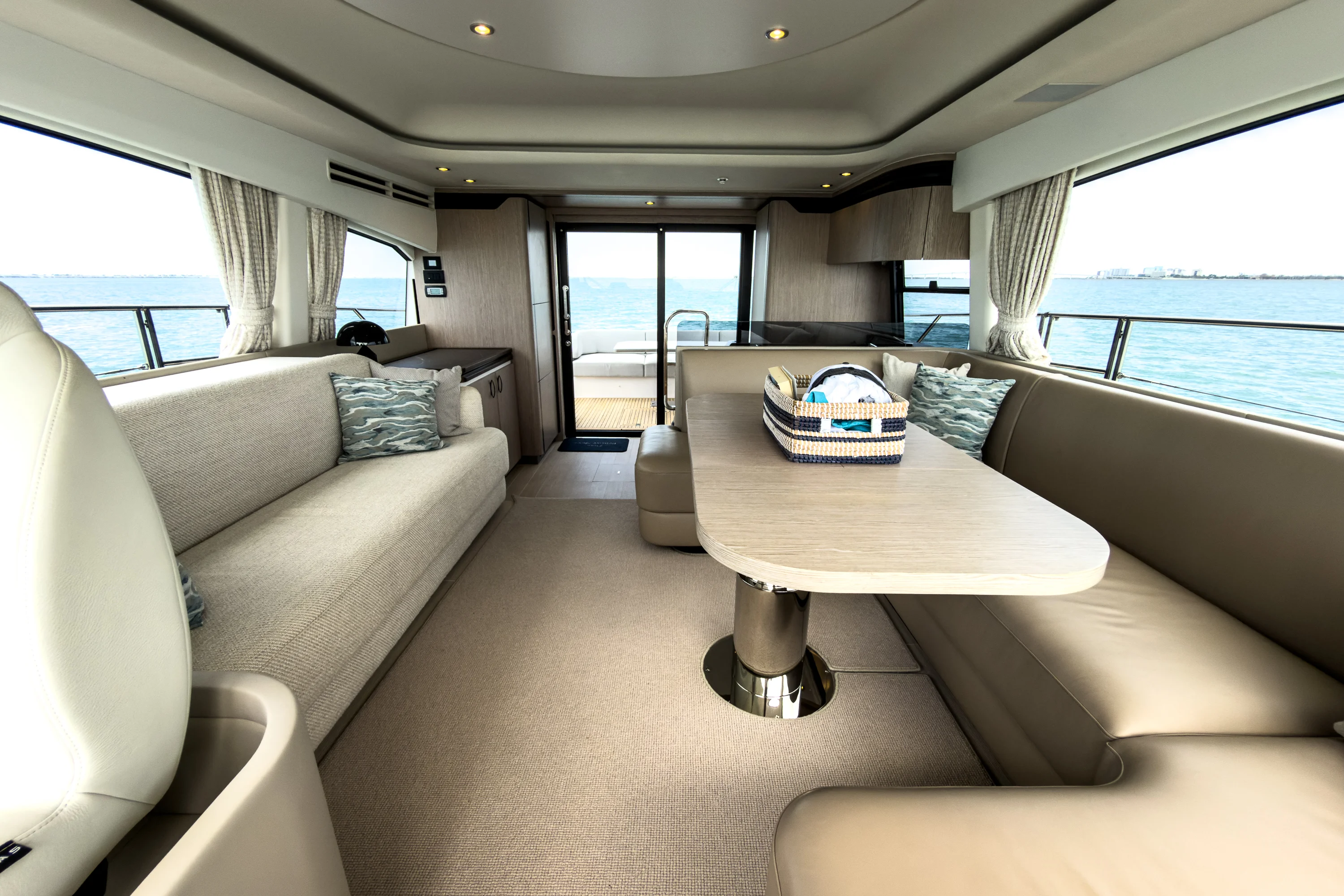 2025 Azimut 53 FLY Image Thumbnail #25