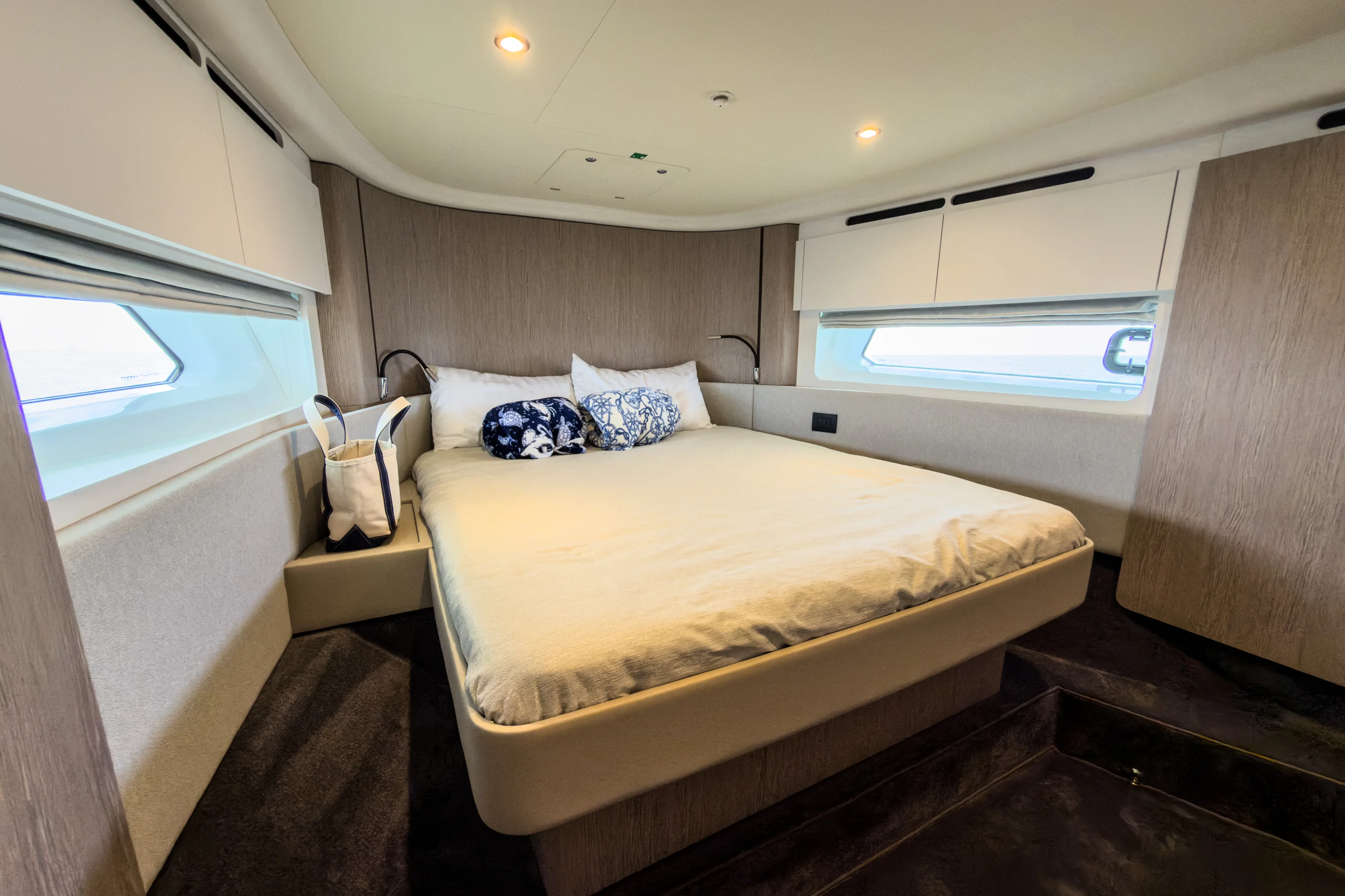 2025 Azimut 53 FLY Image Thumbnail #47