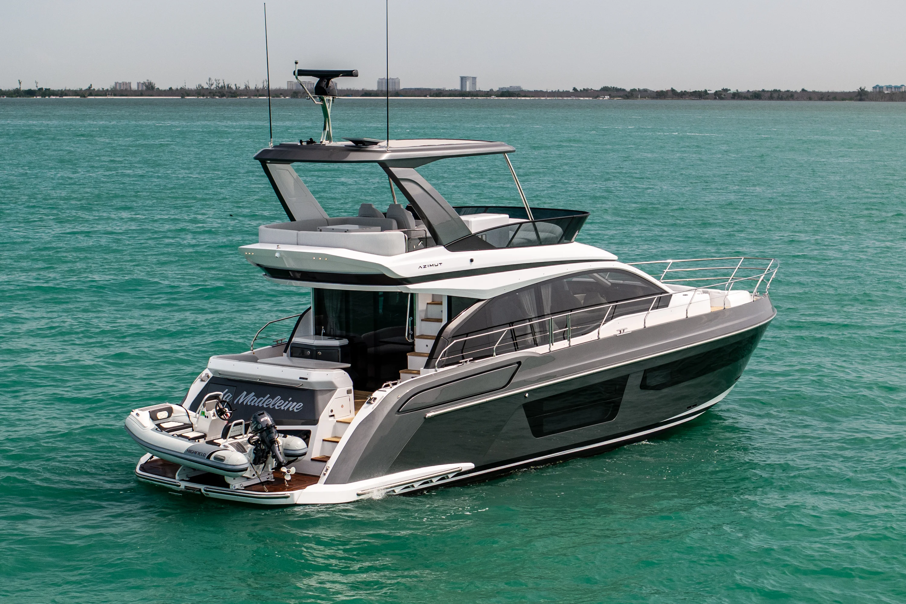 2025 Azimut 53 FLY Image Thumbnail #12