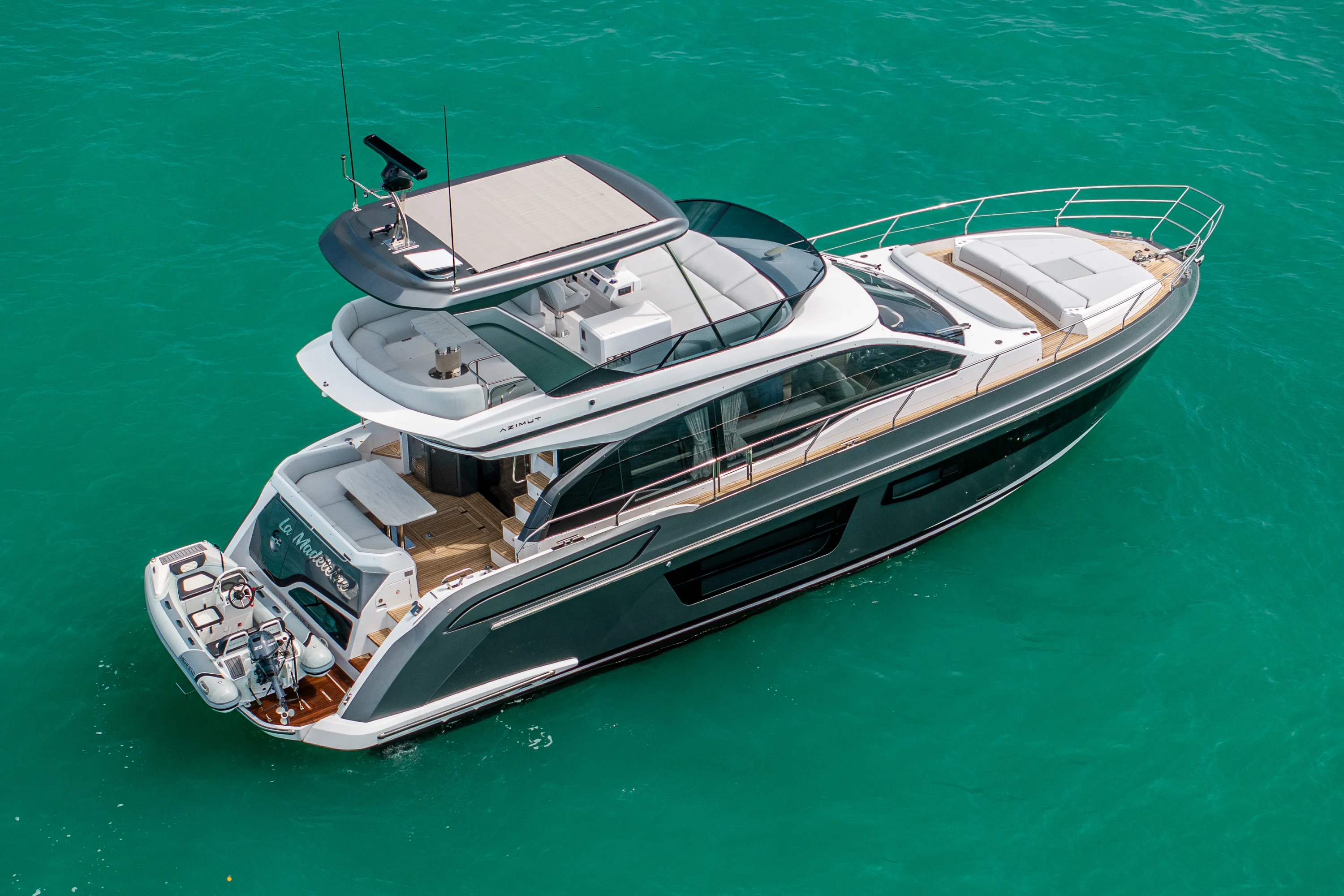 2025 Azimut 53 FLY Image Thumbnail #8