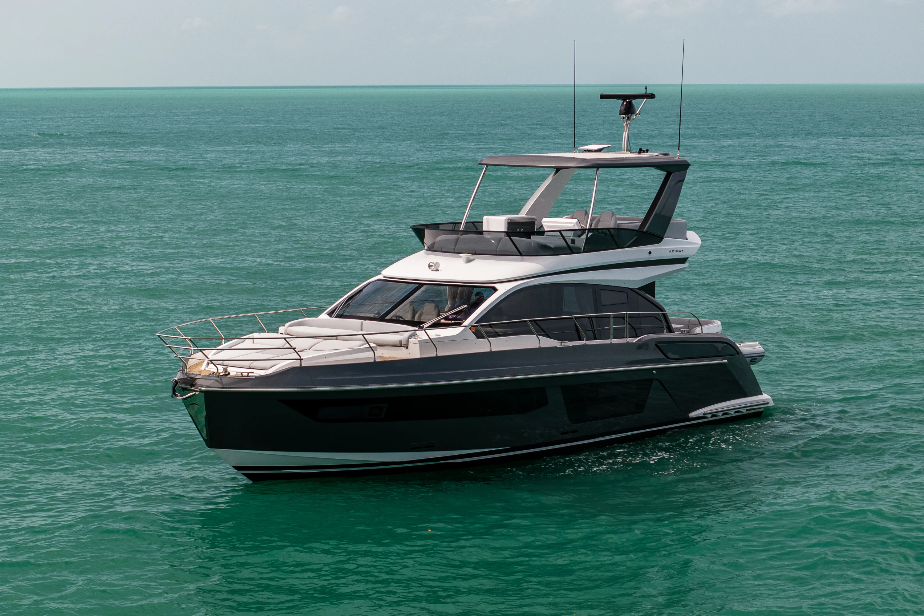 2025 Azimut 53 FLY Image Thumbnail #1