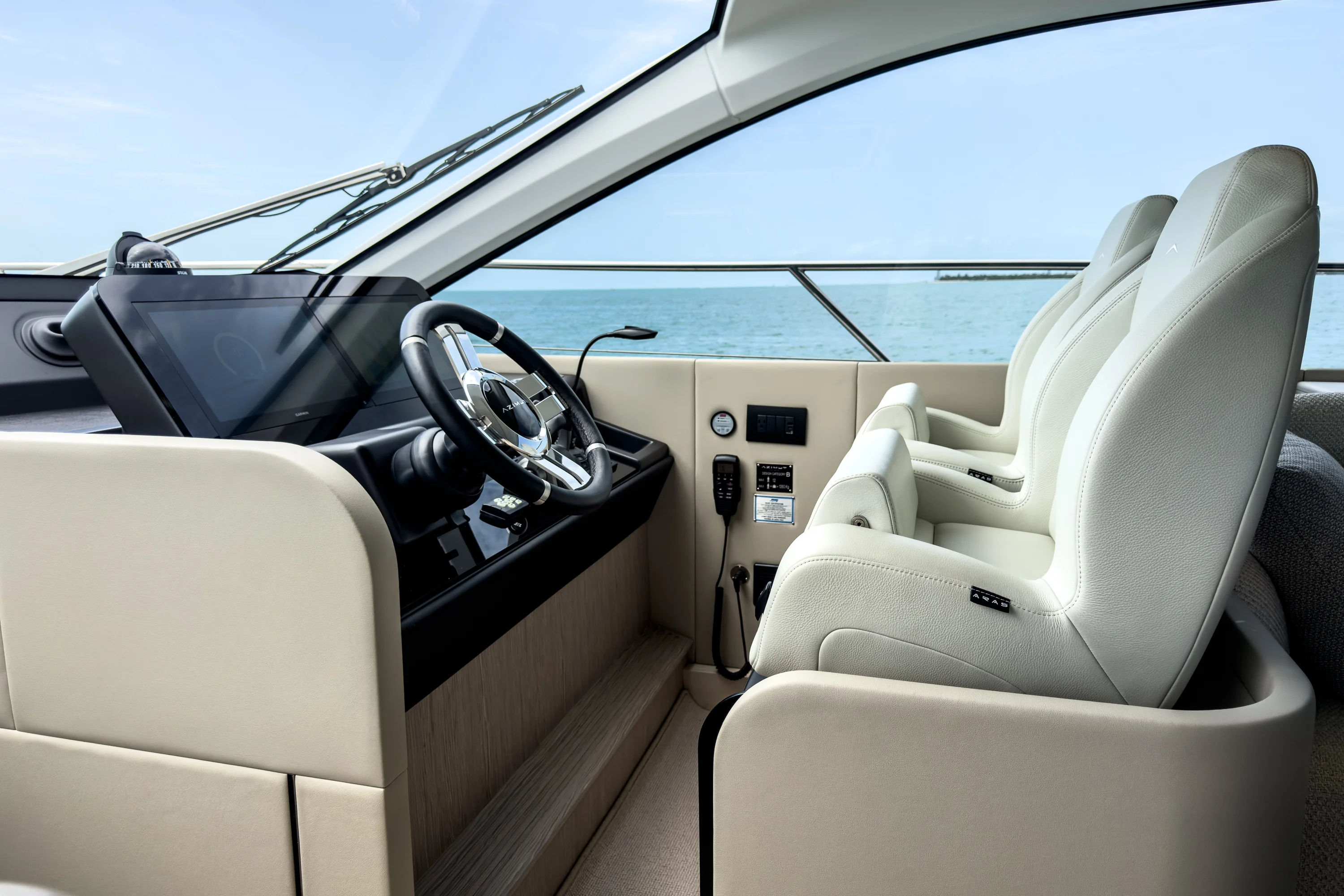 2025 Azimut 53 FLY Image Thumbnail #31