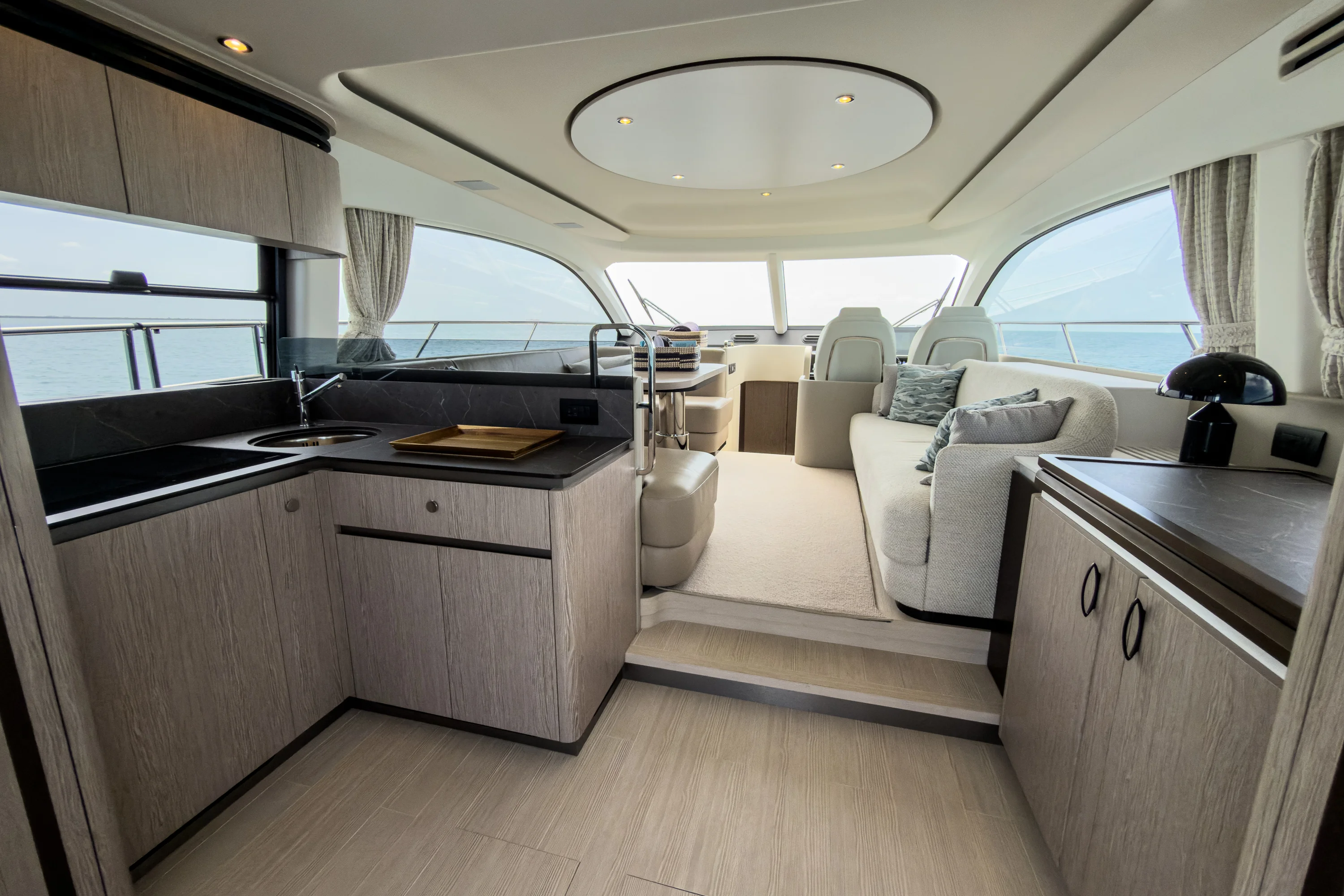 2025 Azimut 53 FLY Image Thumbnail #19