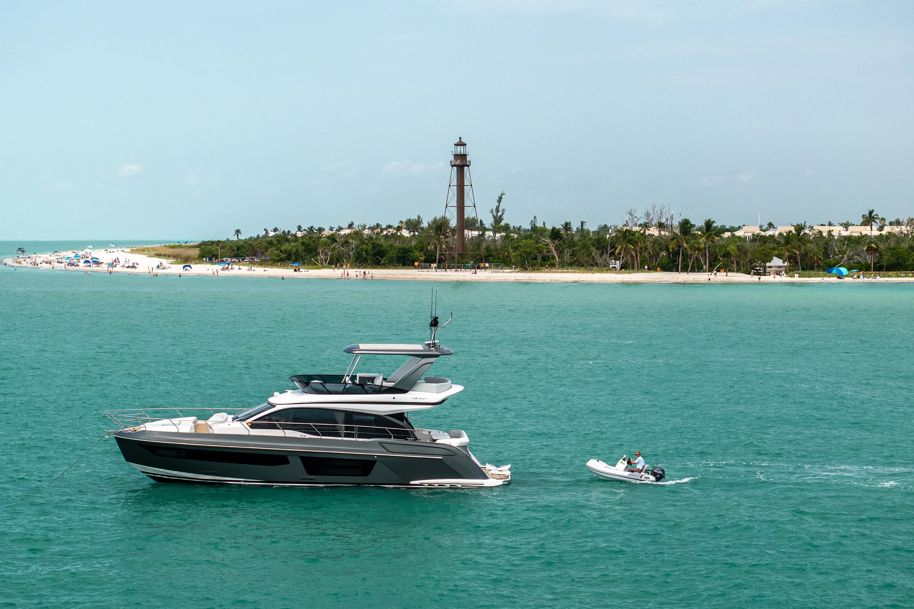 2025 Azimut 53 FLY Image Thumbnail #3