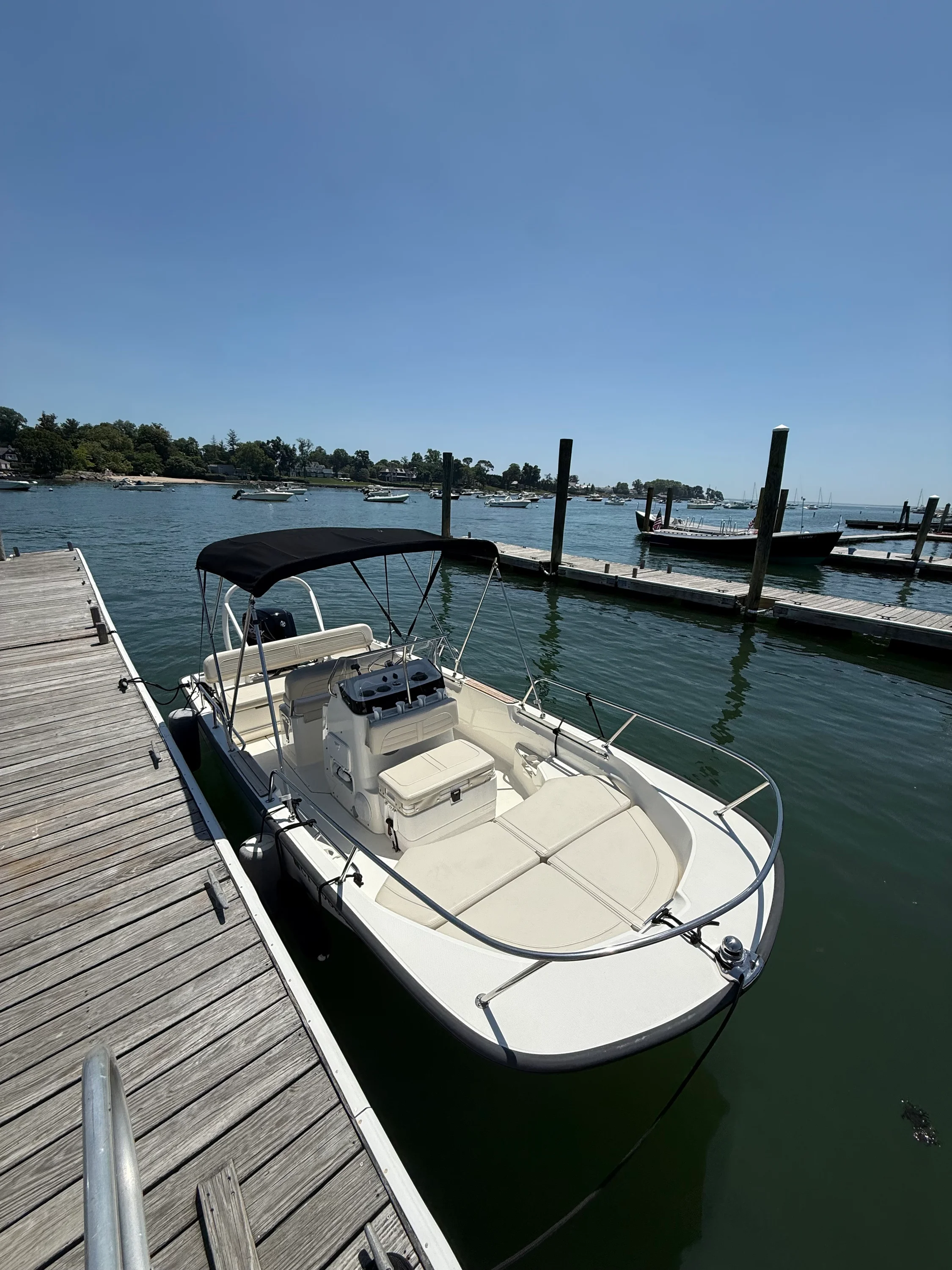 2022 Boston Whaler 170 MONTAUK Image Thumbnail #3