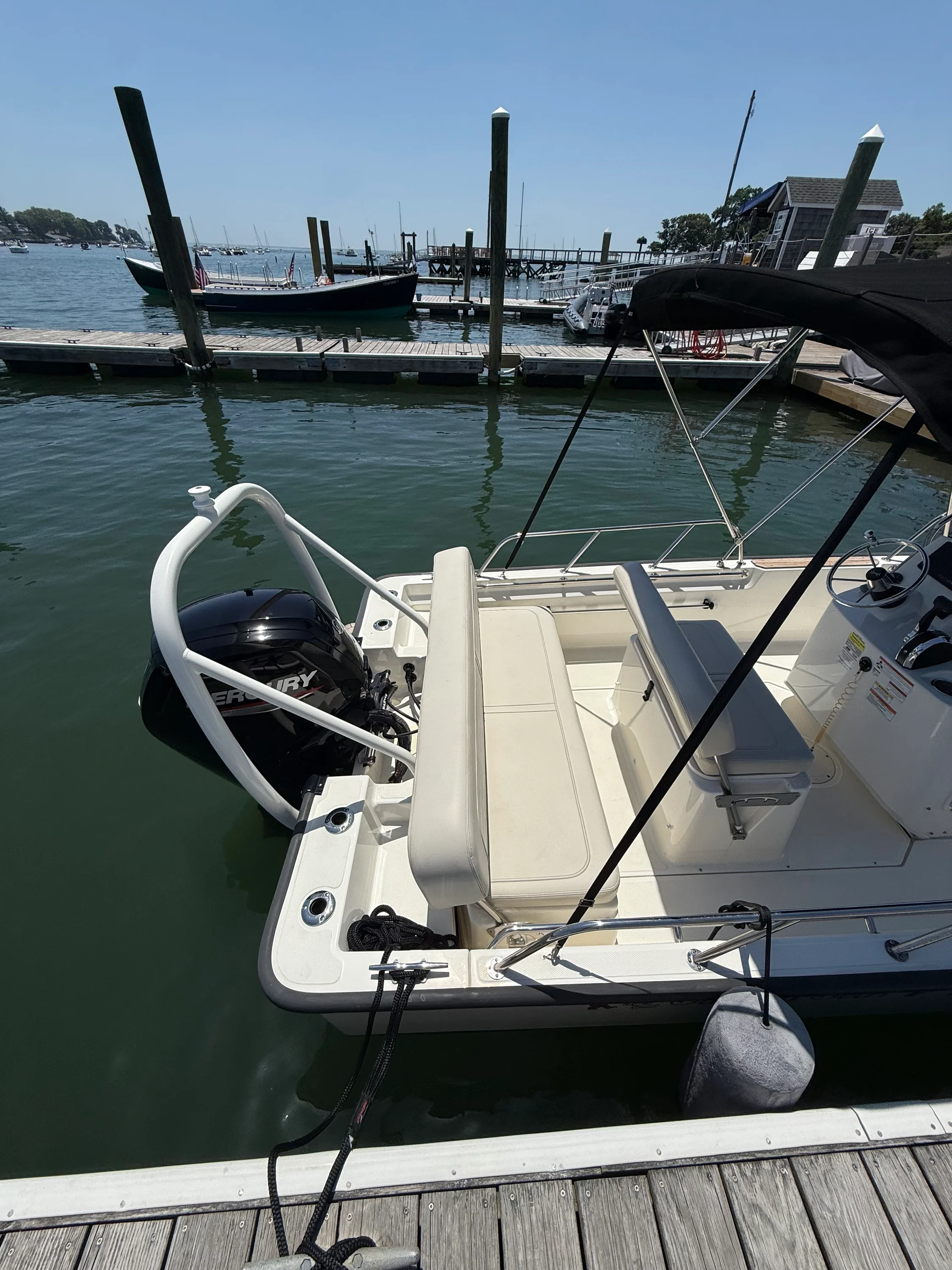 2022 Boston Whaler 170 MONTAUK Image Thumbnail #5