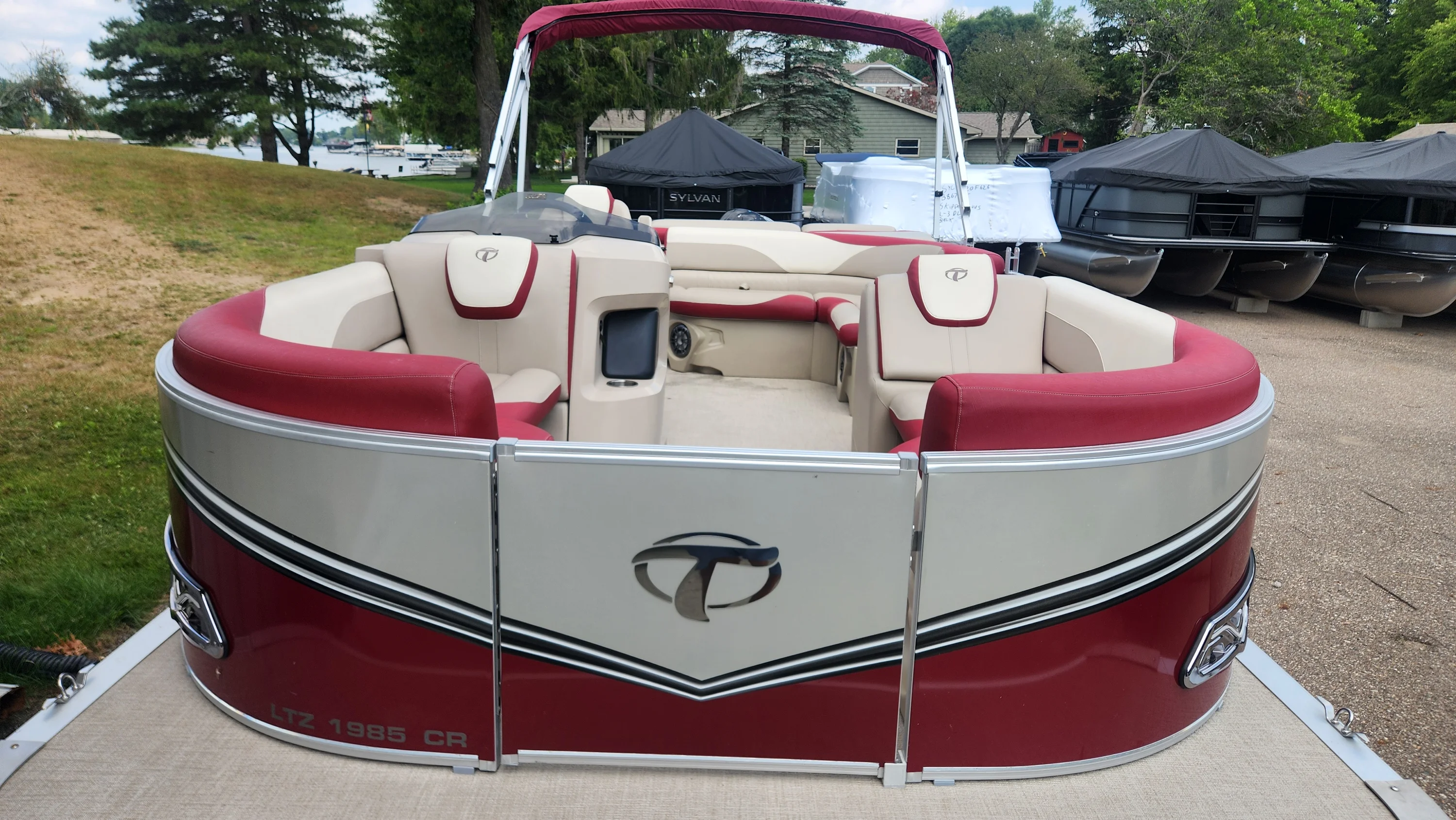 2023 Tahoe LTZ CR 1985 Image Thumbnail #4