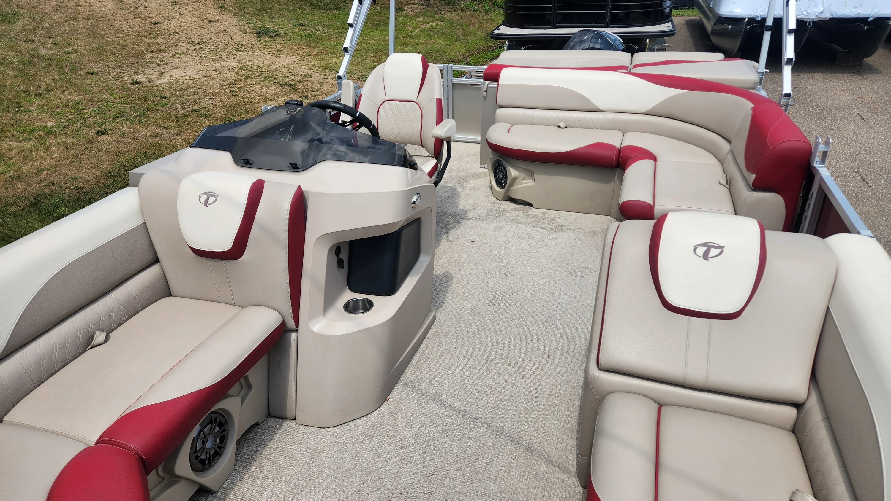 2023 Tahoe LTZ CR 1985 Image Thumbnail #7