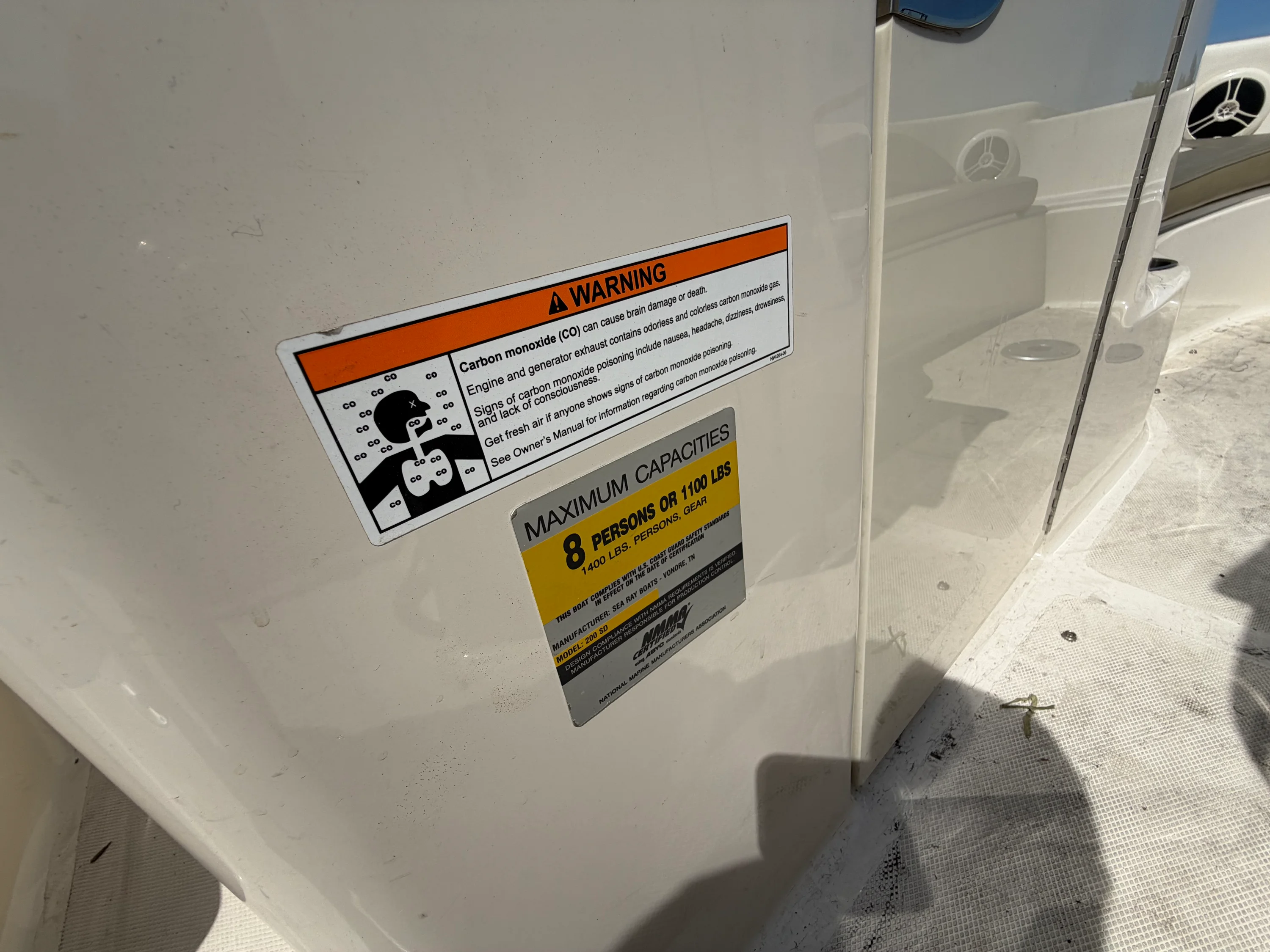 2007 Sea Ray SUNDECK 200 SD Image Thumbnail #15