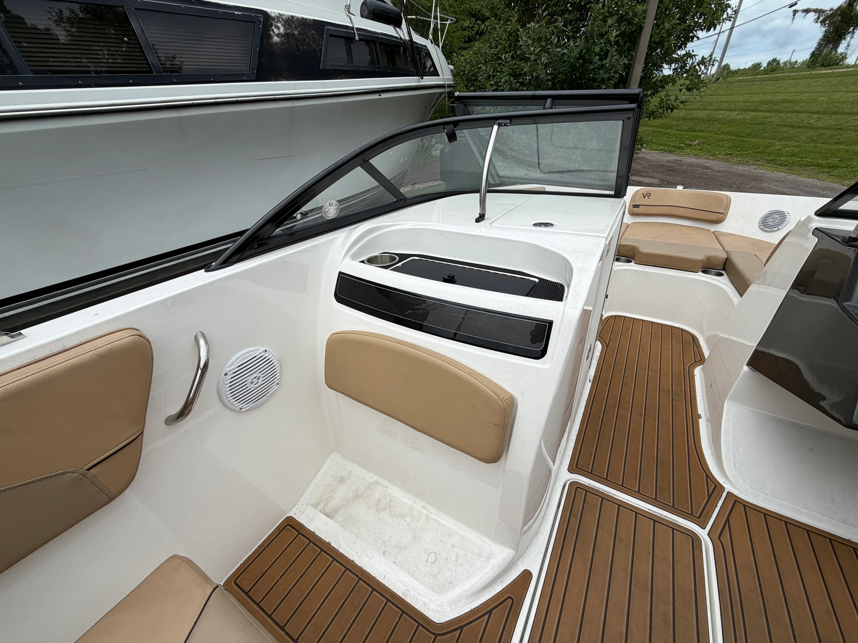 2023 Bayliner VR6 Bowrider Image Thumbnail #15