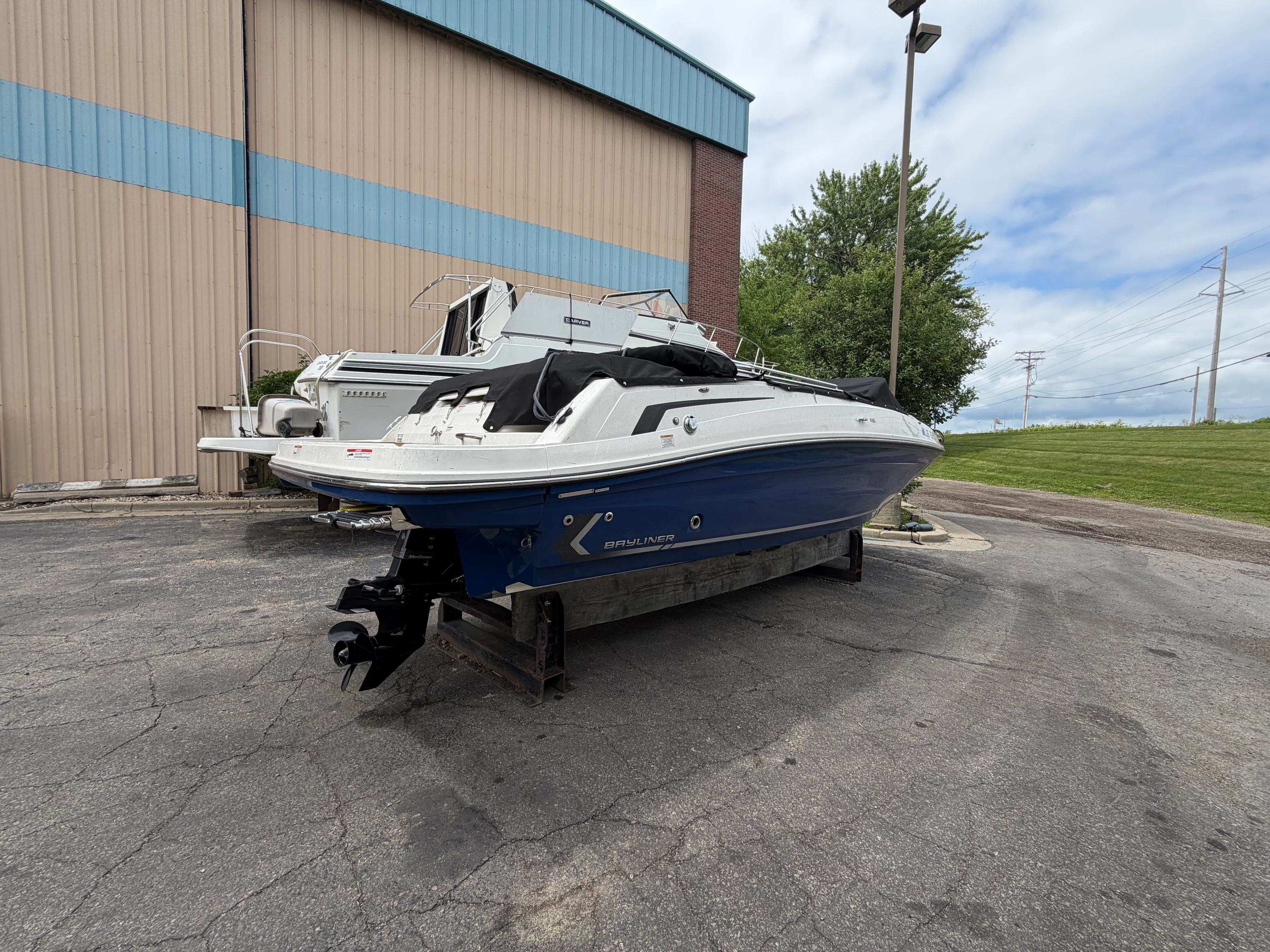 2023 Bayliner VR6 Bowrider Image Thumbnail #3