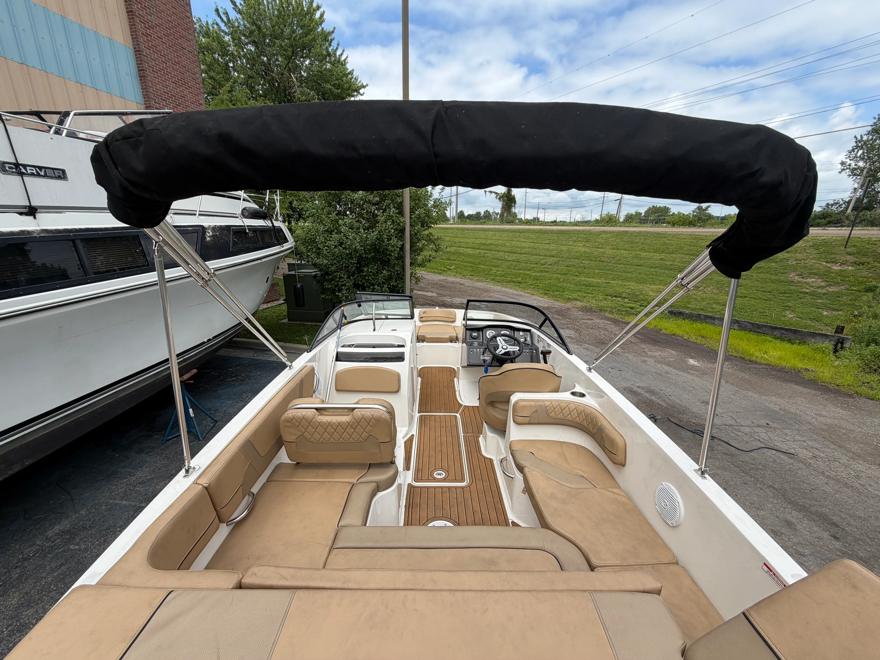 2023 Bayliner VR6 Bowrider Image Thumbnail #5