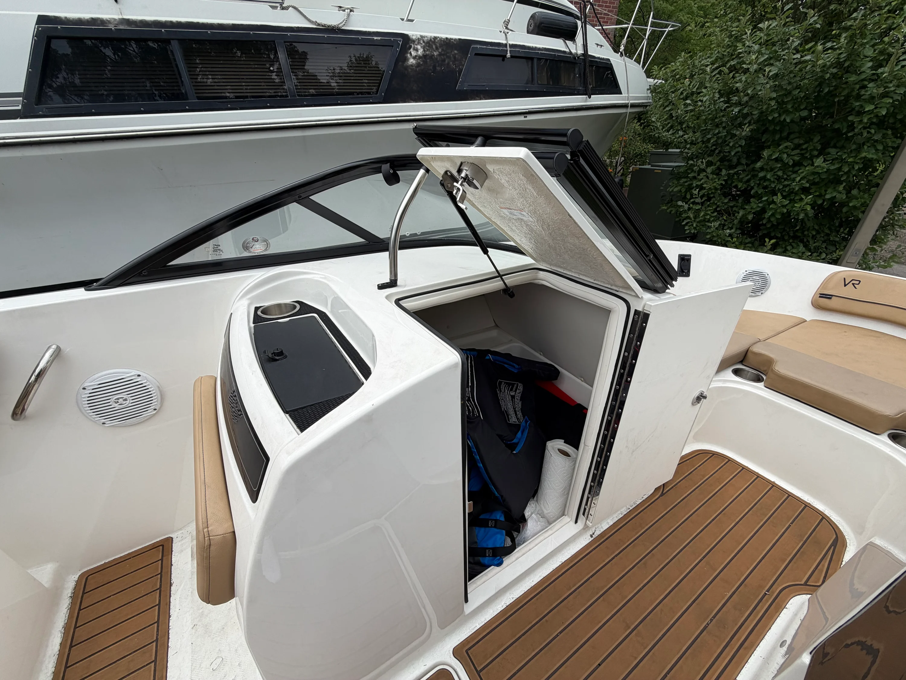 2023 Bayliner VR6 Bowrider Image Thumbnail #18