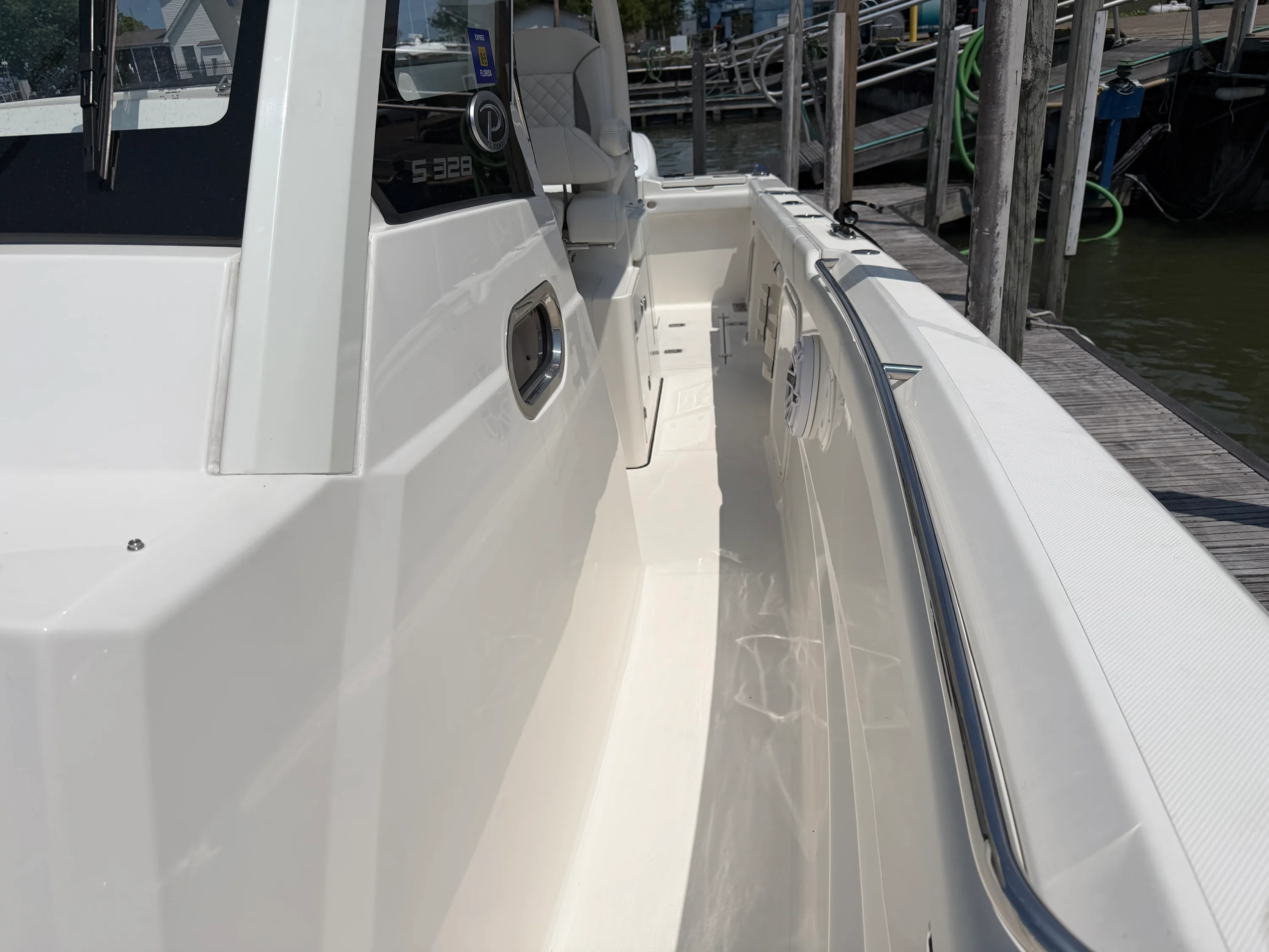2025 Pursuit S328 Image Thumbnail #27