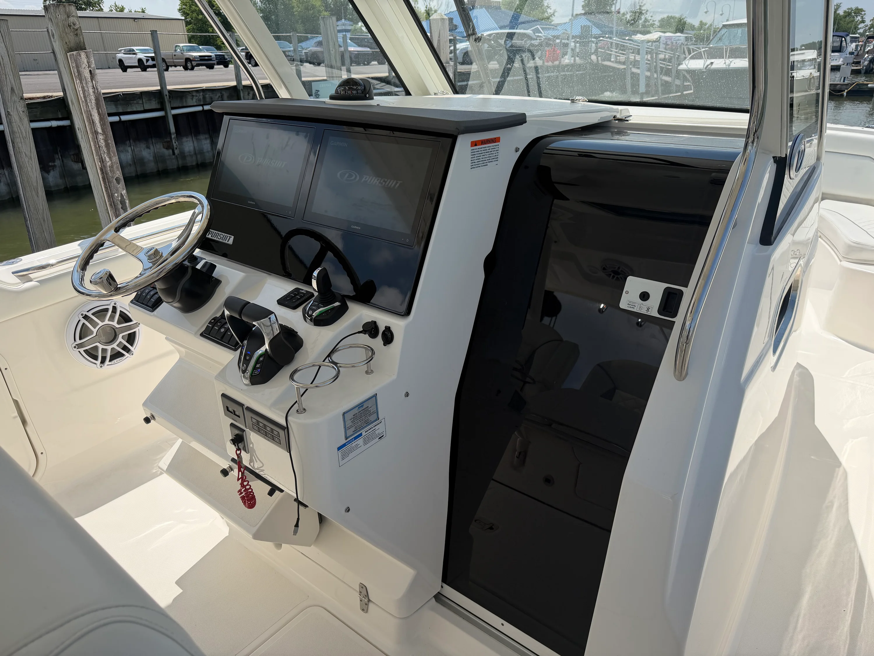 2025 Pursuit S328 Image Thumbnail #17