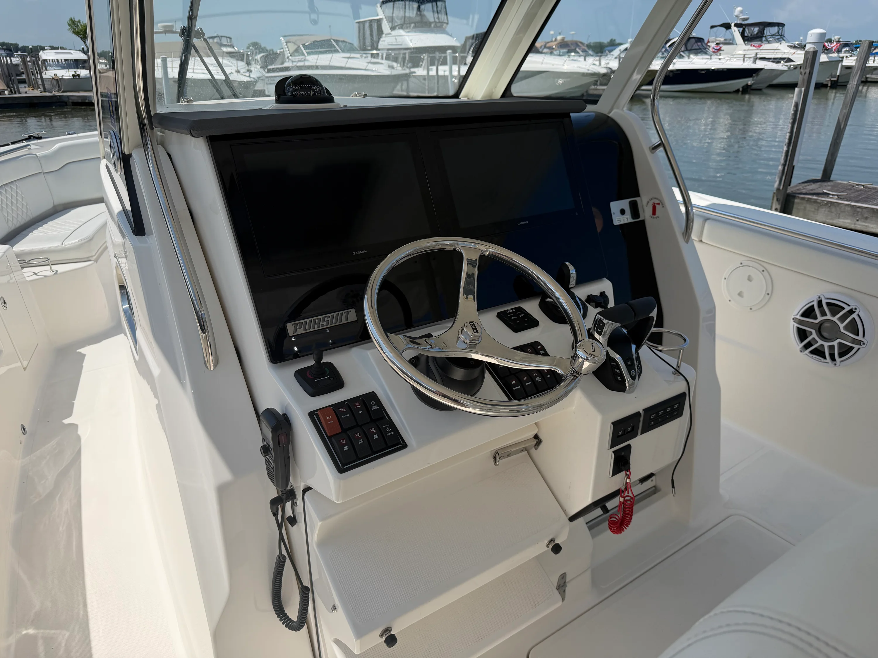 2025 Pursuit S328 Image Thumbnail #14