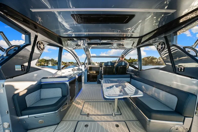 2024 Galeon 375 GTO Image Thumbnail #9