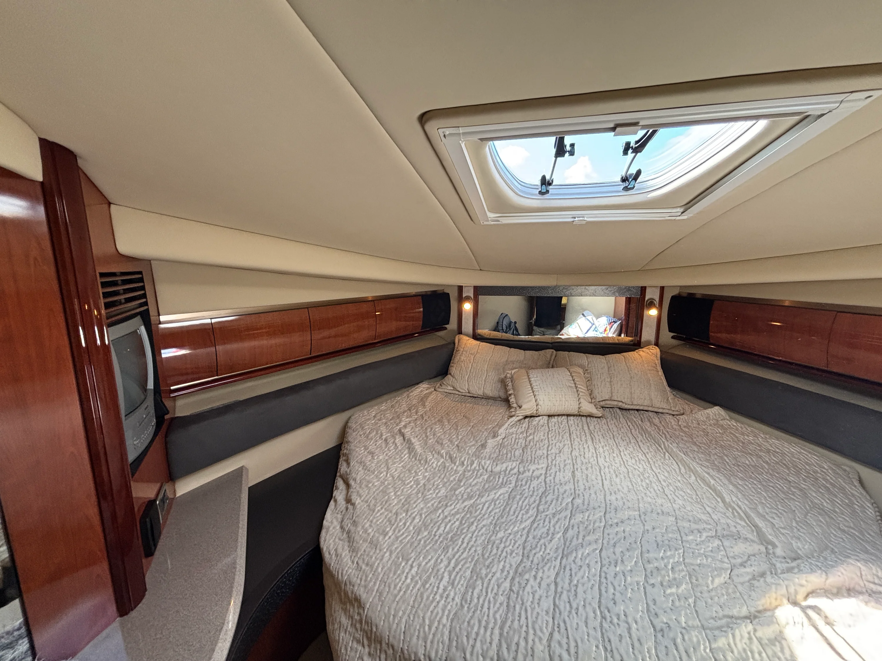 2003 Sea Ray 50 SUNDANCER Image Thumbnail #23