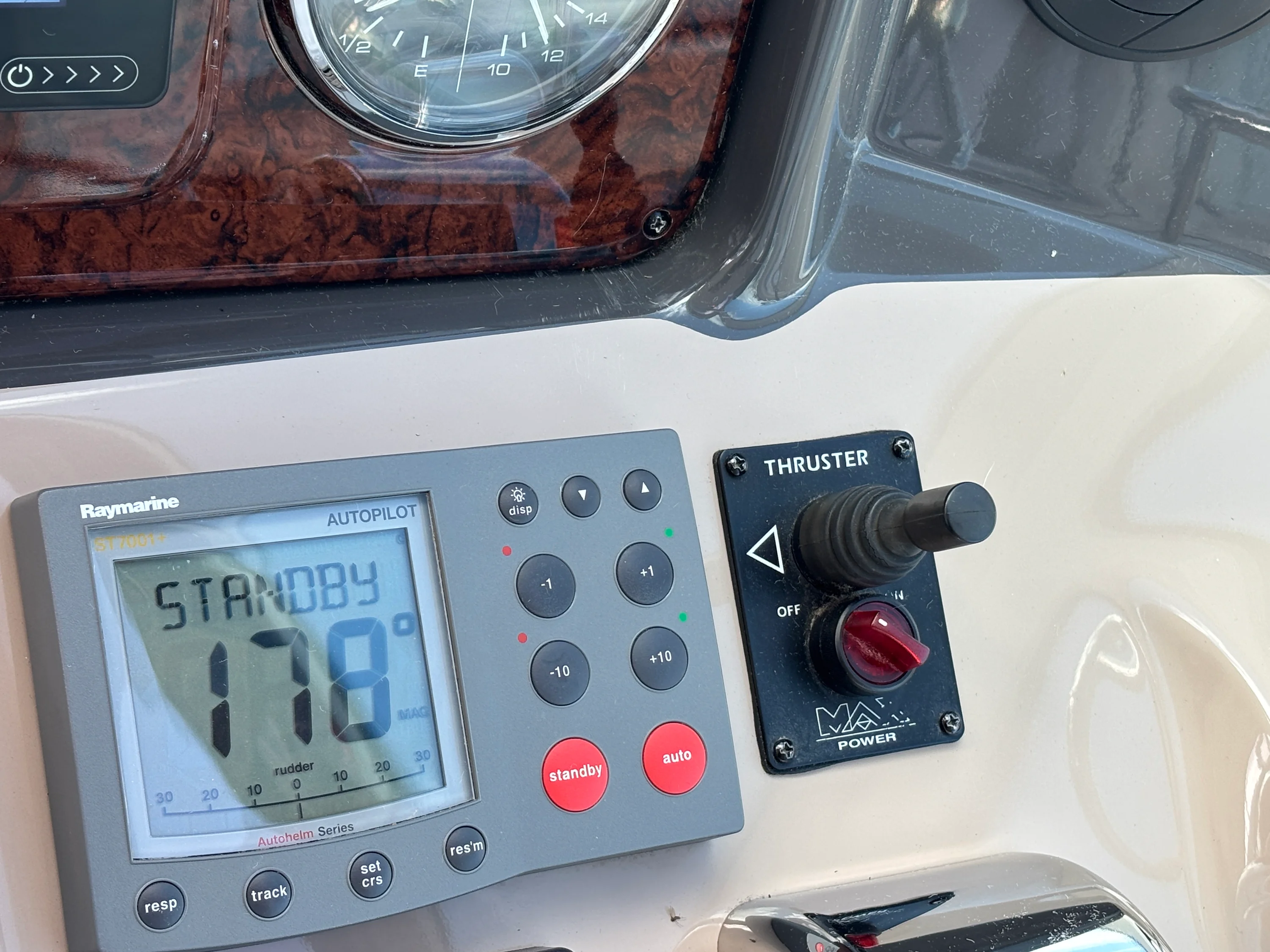 2003 Sea Ray 50 SUNDANCER Image Thumbnail #11
