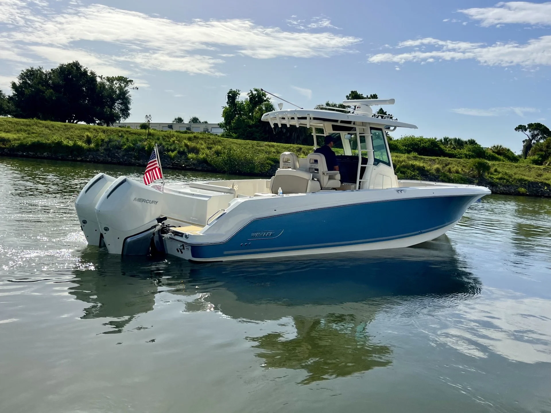 2020 Boston Whaler 330 OUTRAGE Image Thumbnail #9