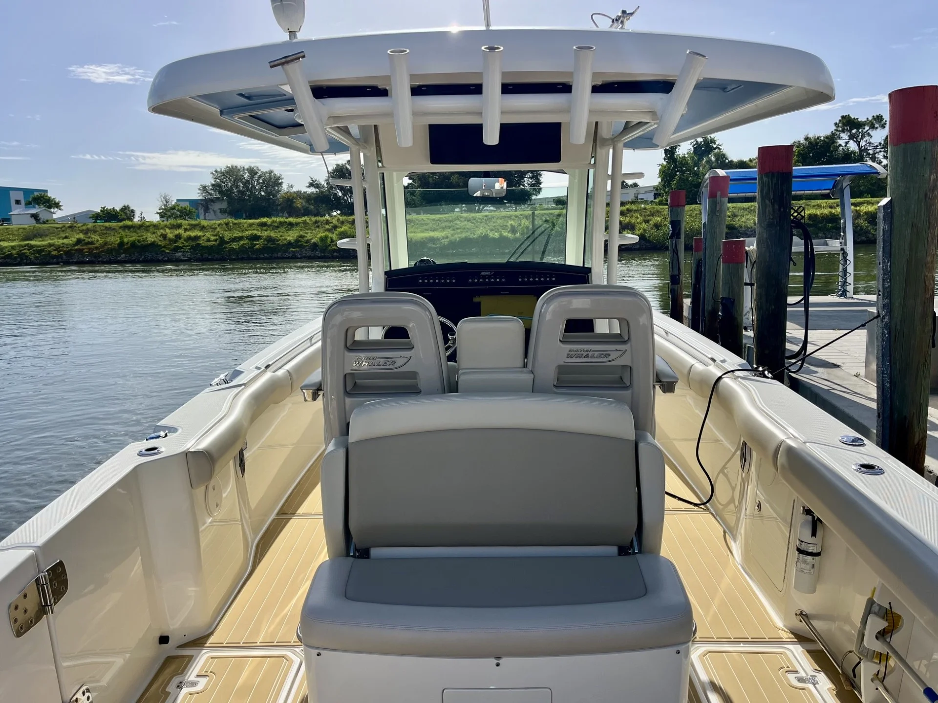 2020 Boston Whaler 330 OUTRAGE Image Thumbnail #20
