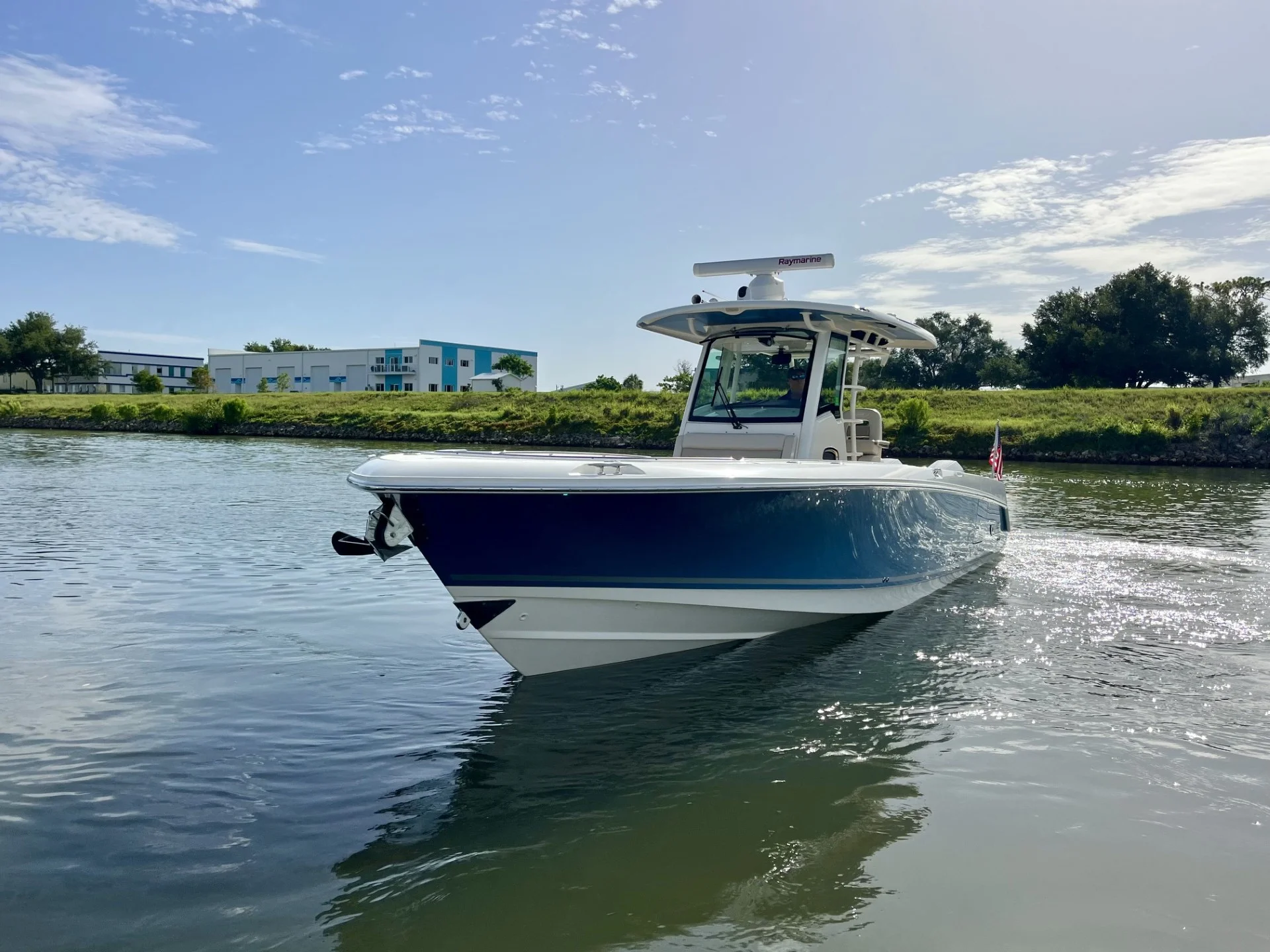 2020 Boston Whaler 330 OUTRAGE Image Thumbnail #3