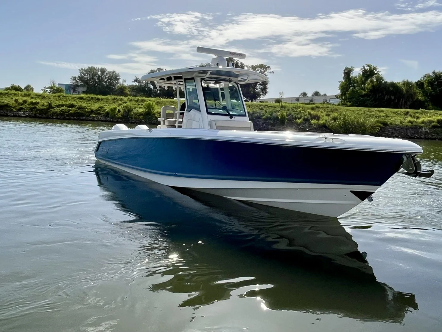 2020 Boston Whaler 330 OUTRAGE Image Thumbnail #5