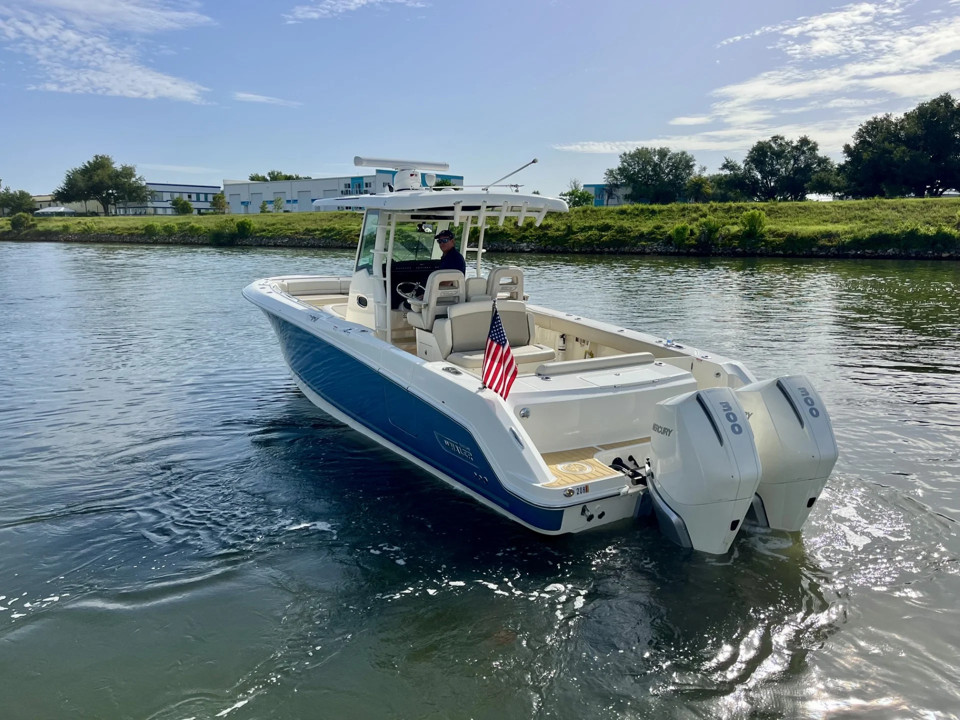 2020 Boston Whaler 330 OUTRAGE Image Thumbnail #12
